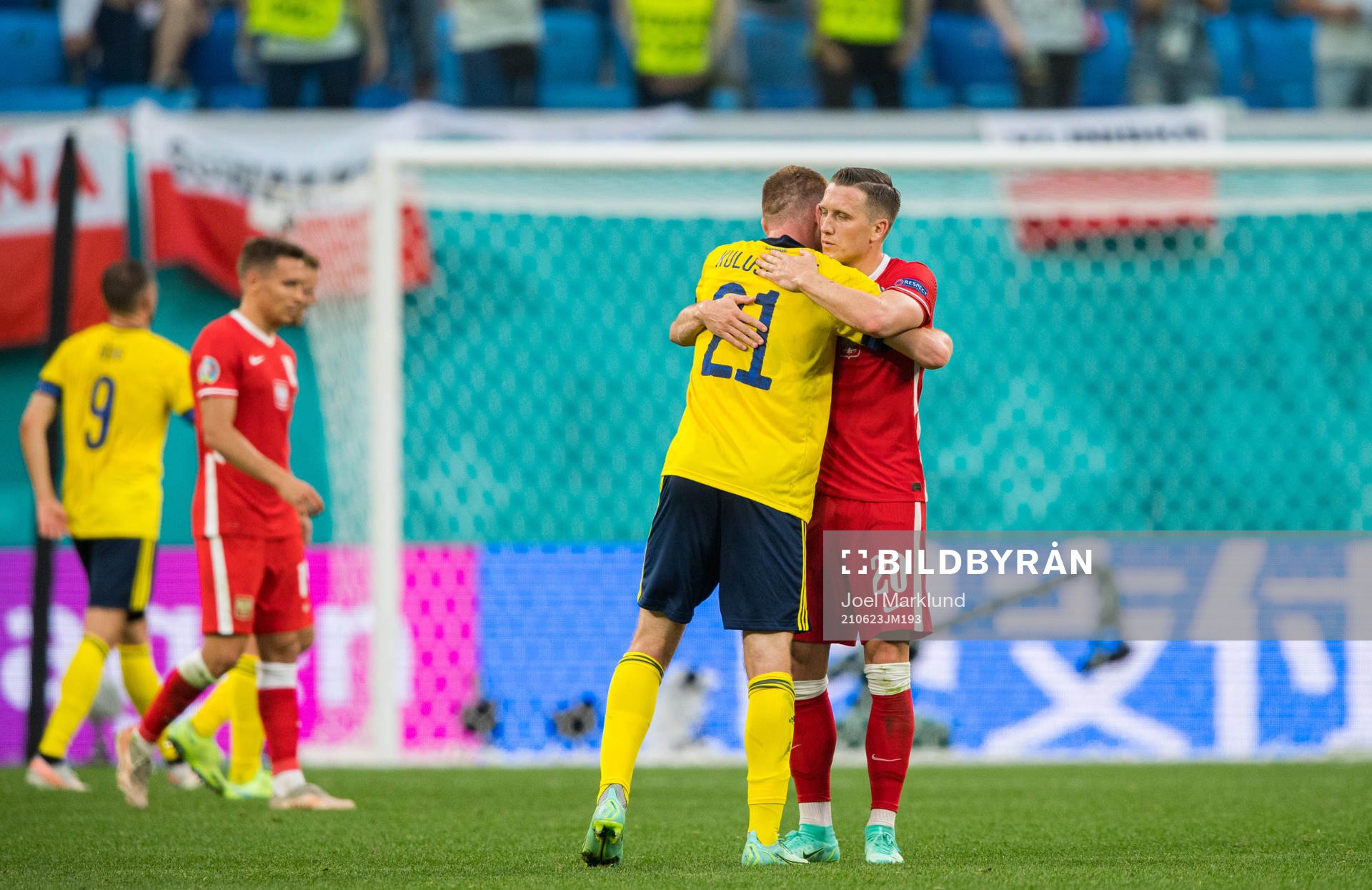 Dejan Kulusevski of Sweden and Piotr Zielinski of Poland