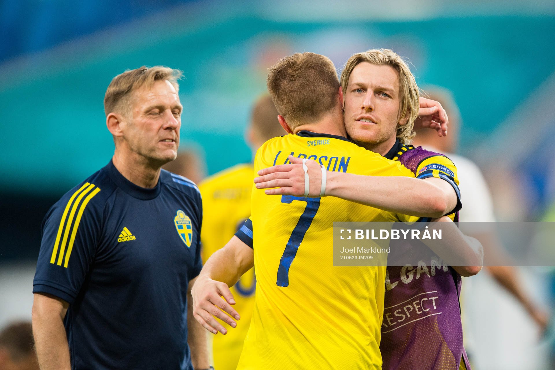 Sebastian Larsson and Emil Forsberg of Sweden