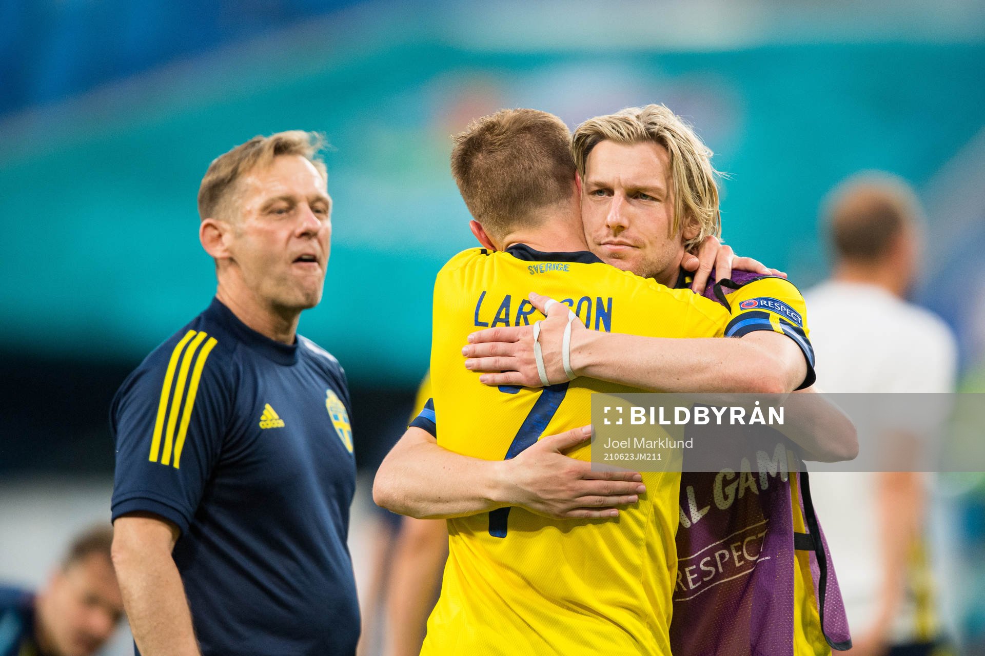 Sebastian Larsson and Emil Forsberg of Sweden