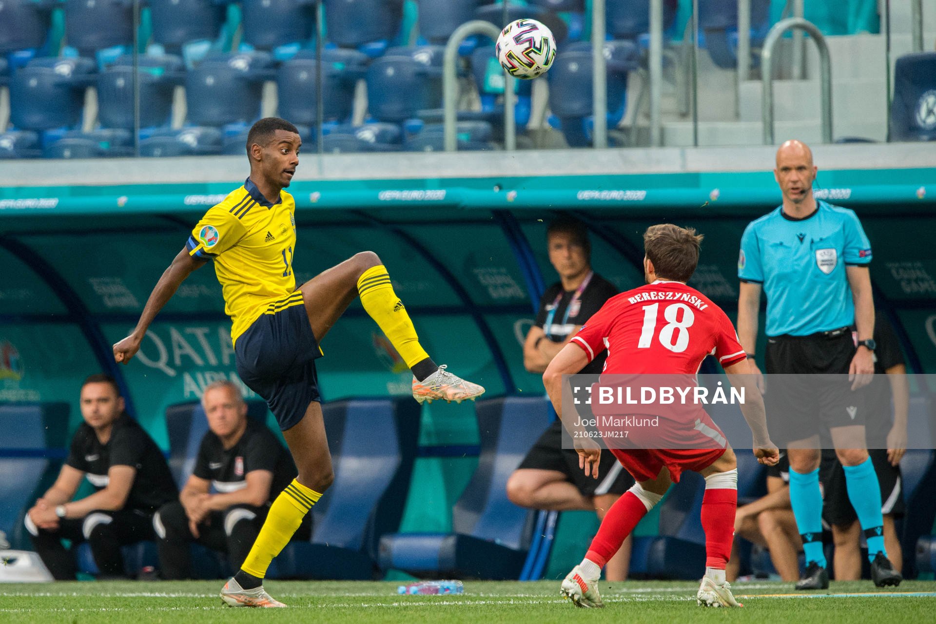Alexander Isak and Bartosz Bereszynski of Poland