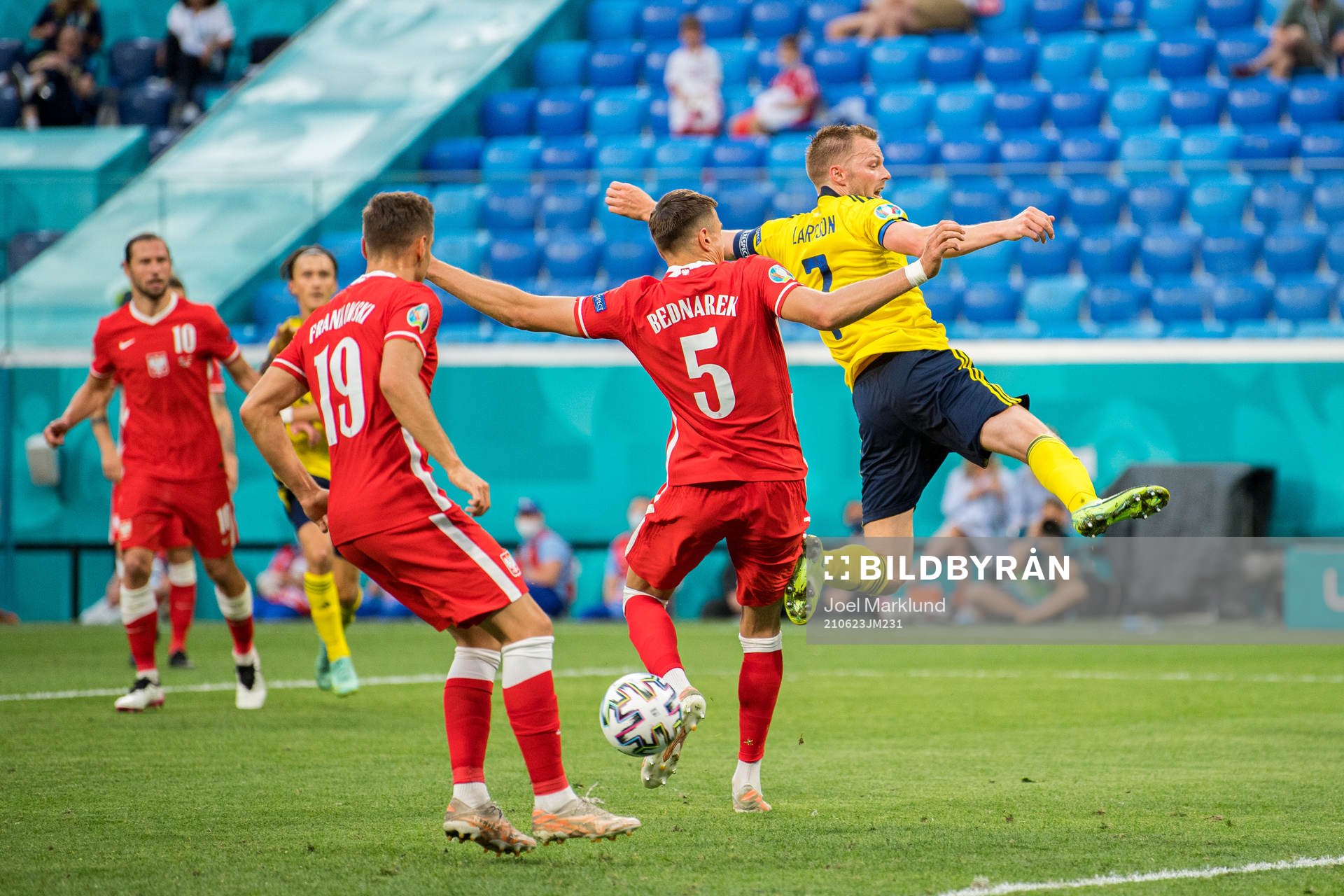 Przemyslaw Frankowski and Jan Bednarek of Poland against