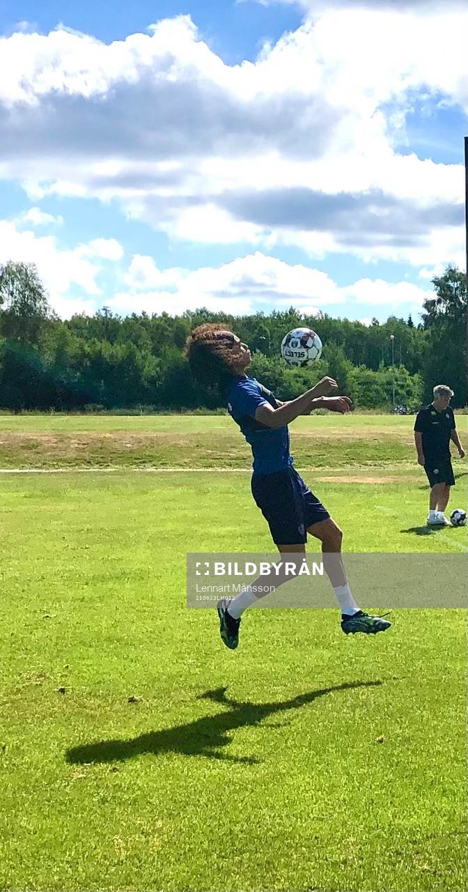 Adam Kaied, Helsingborgs IF, jonlerar  på träningsläger