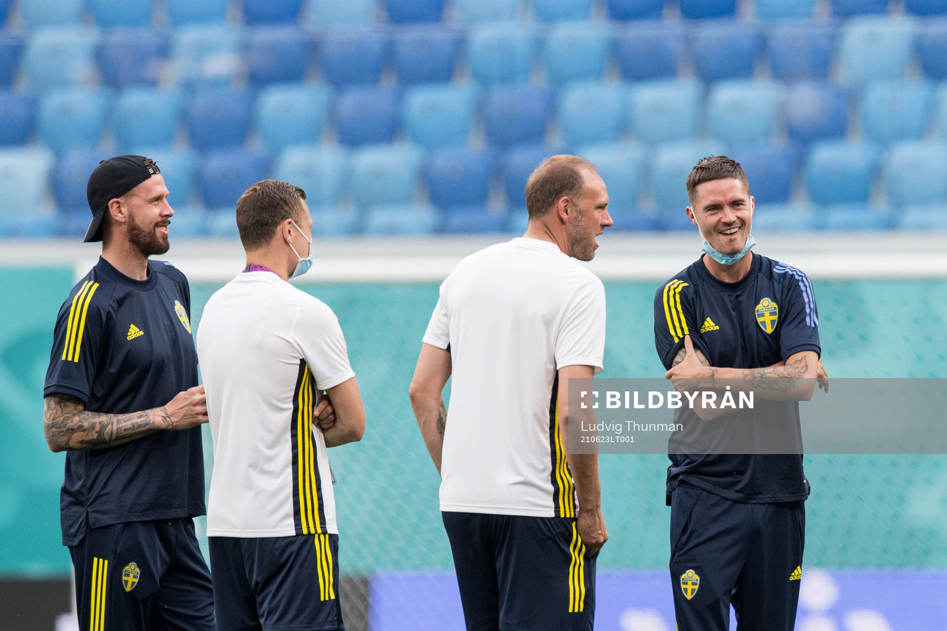 Pontus Jansson, Emil Krafth, Andreas Granqvist  and Mikael