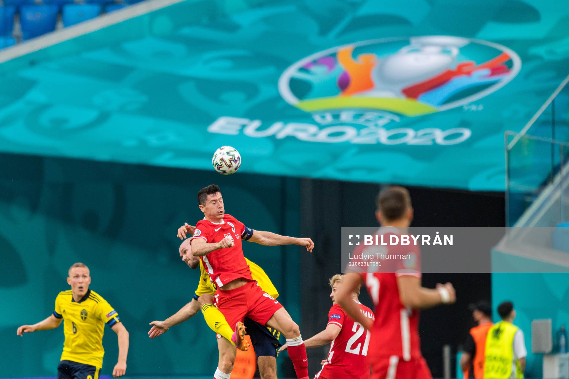 Robert Lewandowski of Poland and Marcus Danielson of Sweden