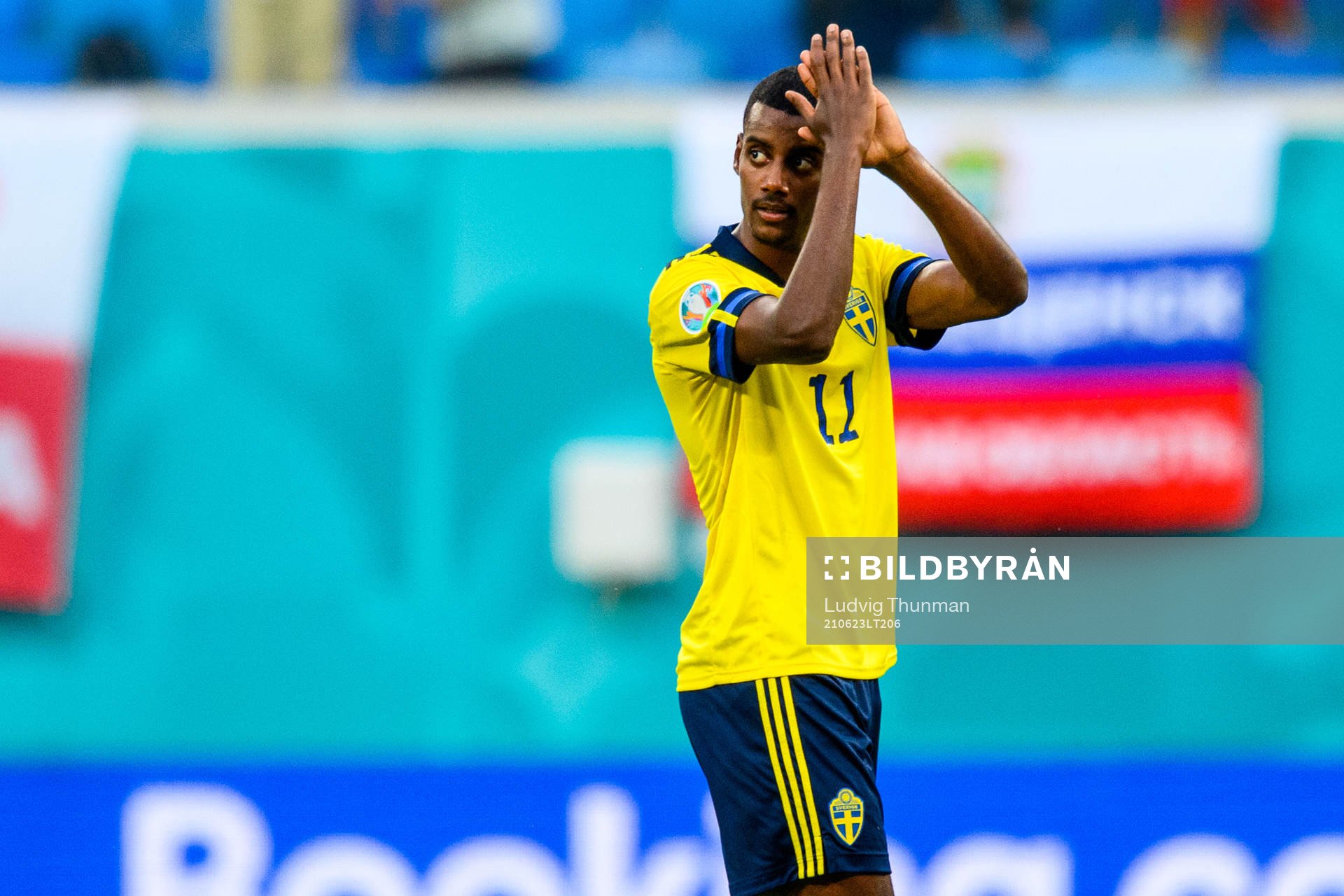 Alexander Isak of Sweden thanks the spectators