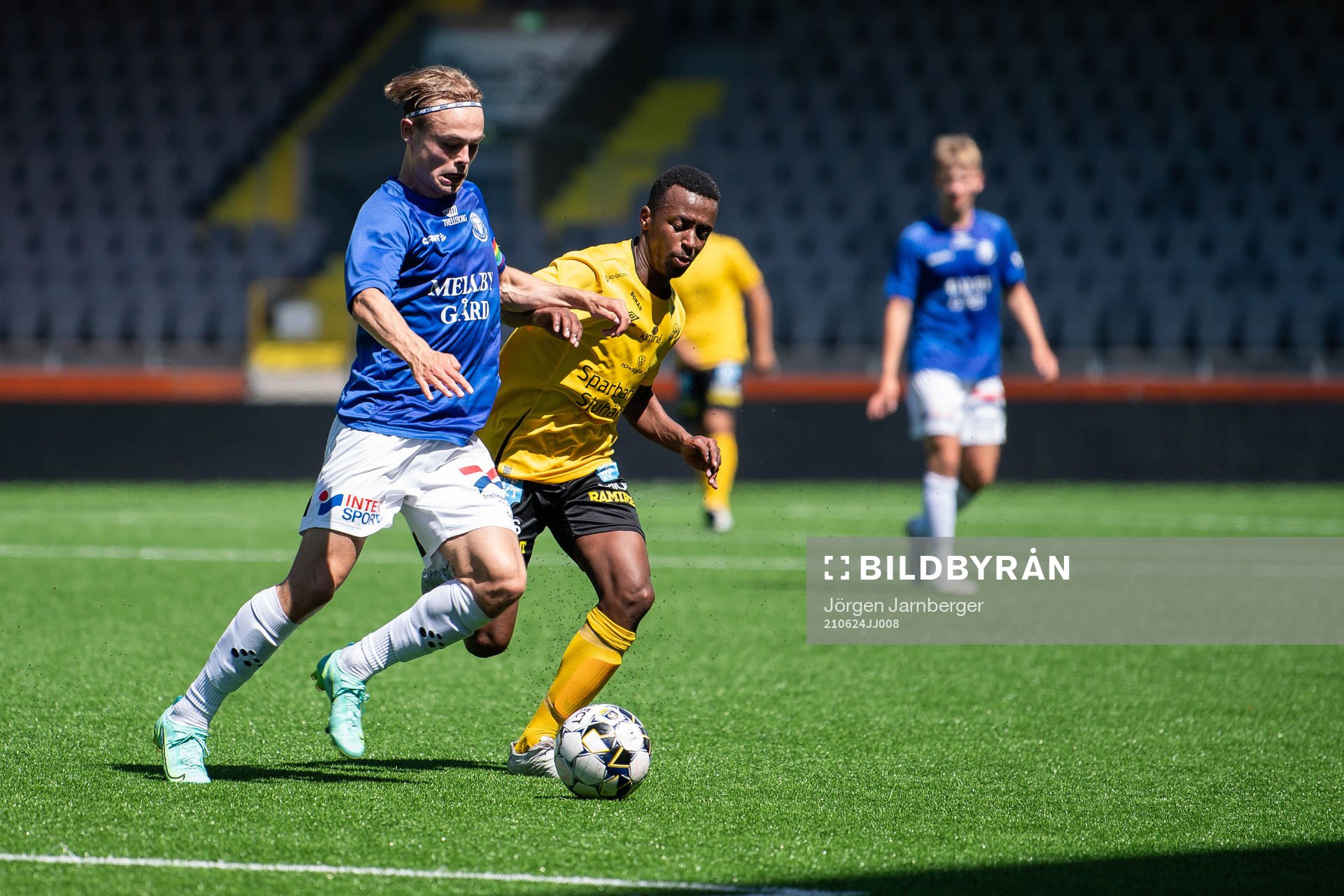 Trelleborgs Theo Mårtensson och Elfsborgs Awil Hassan