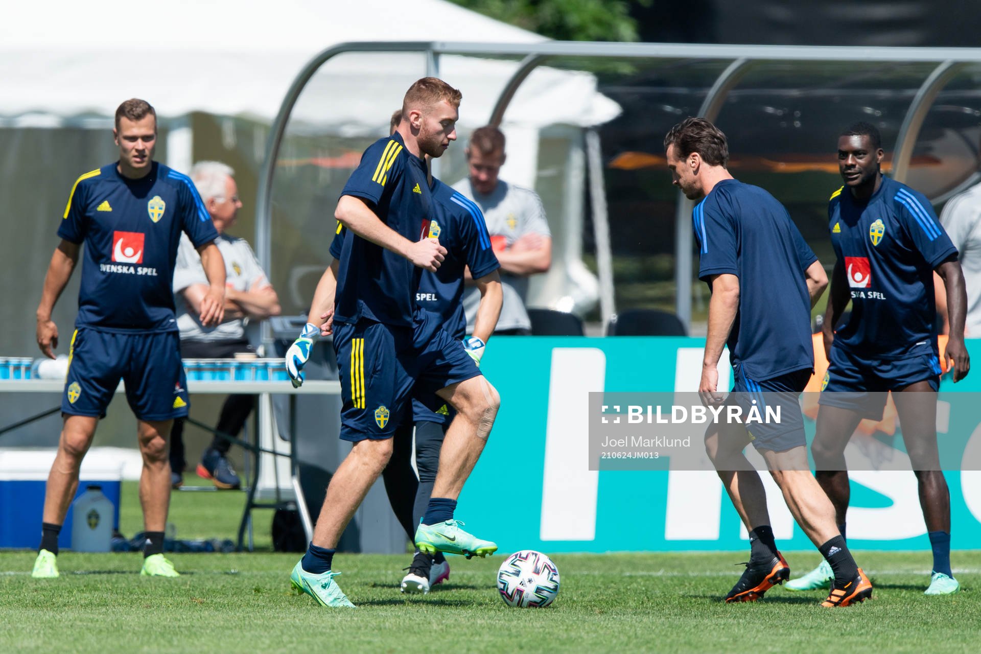 Viktor Claesson, Dejan Kulusevski, Gustav Svensson and Ken
