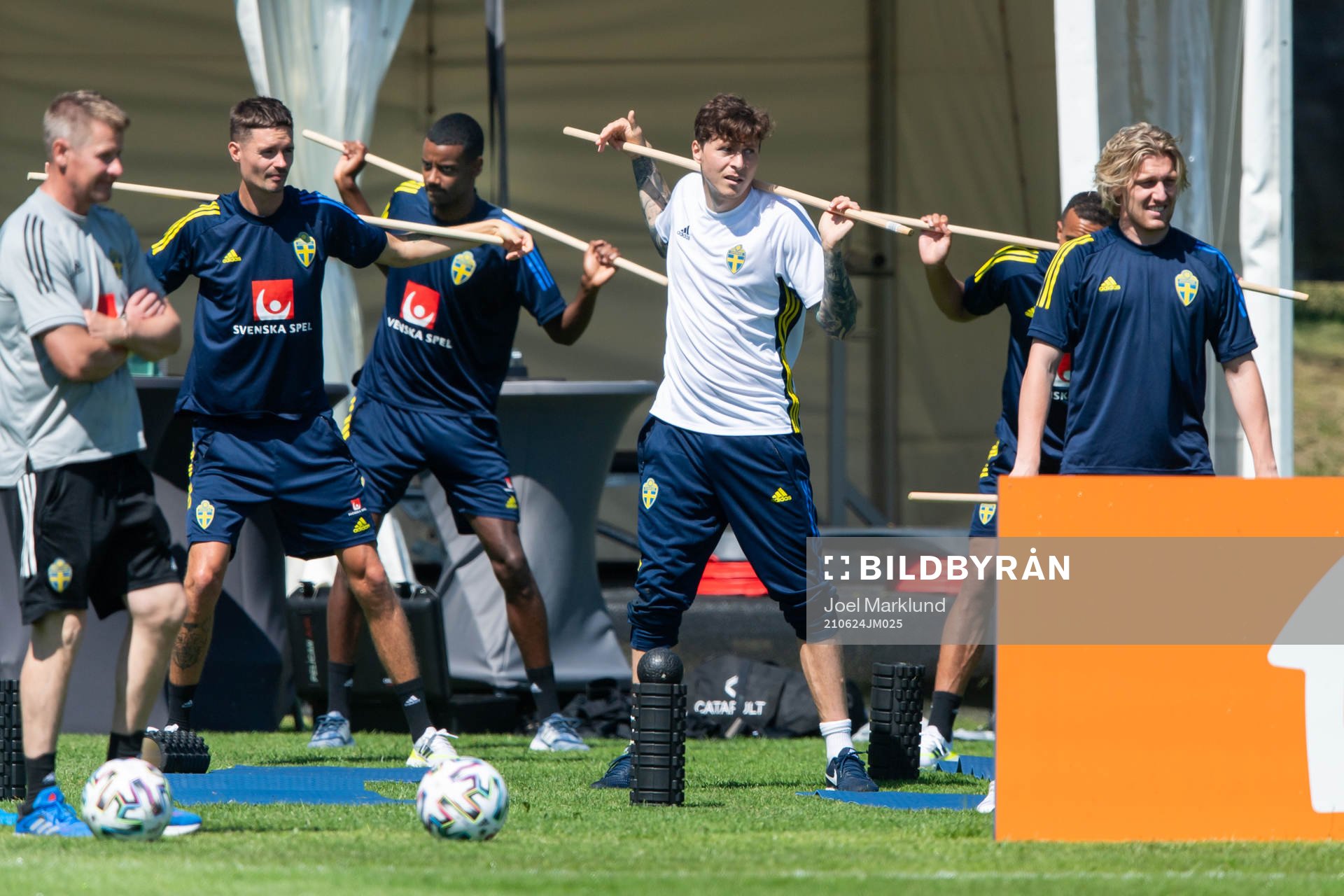 Mikael Lustig, Alexander Isak, Victor Nilsson Lindelöf and