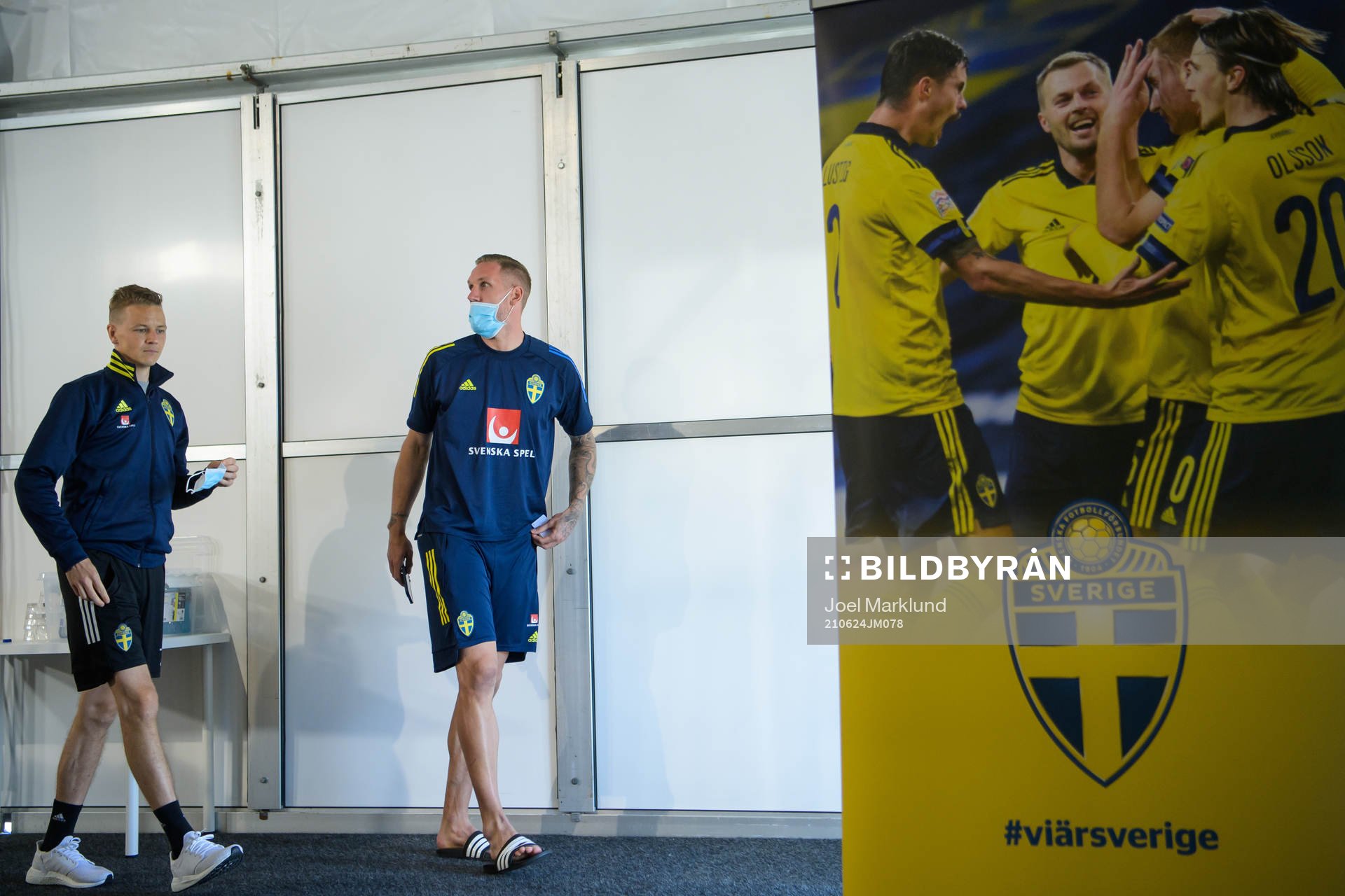 Goalkeeper coach Maths Elfvendal and Robin Olsen of the