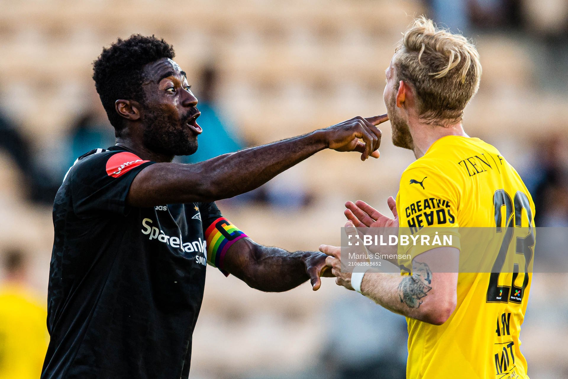 Alexander Banor Tettey of Rosenborg and Gjermund Åsen of