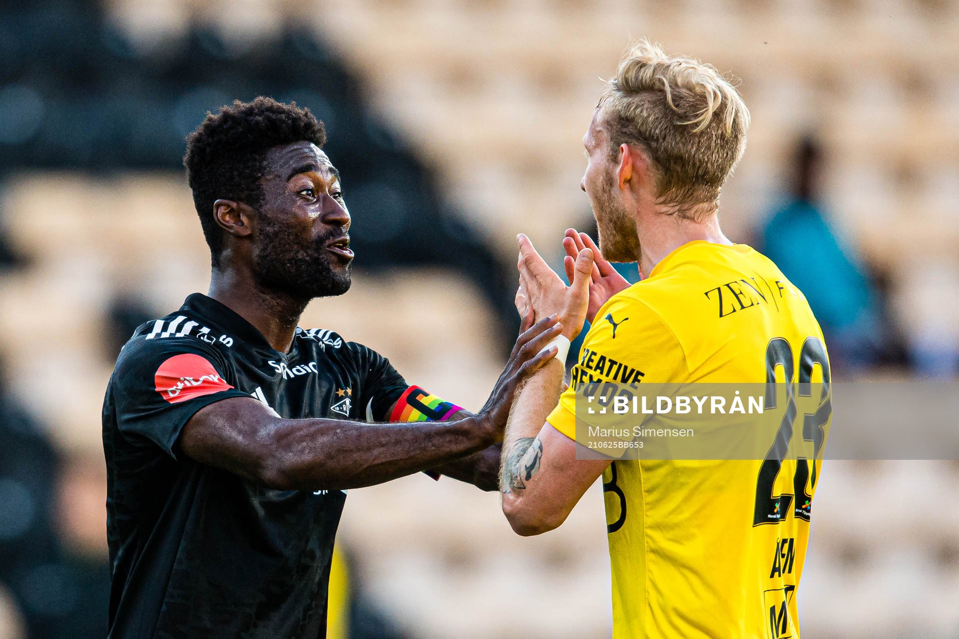 Alexander Banor Tettey of Rosenborg and Gjermund Åsen of