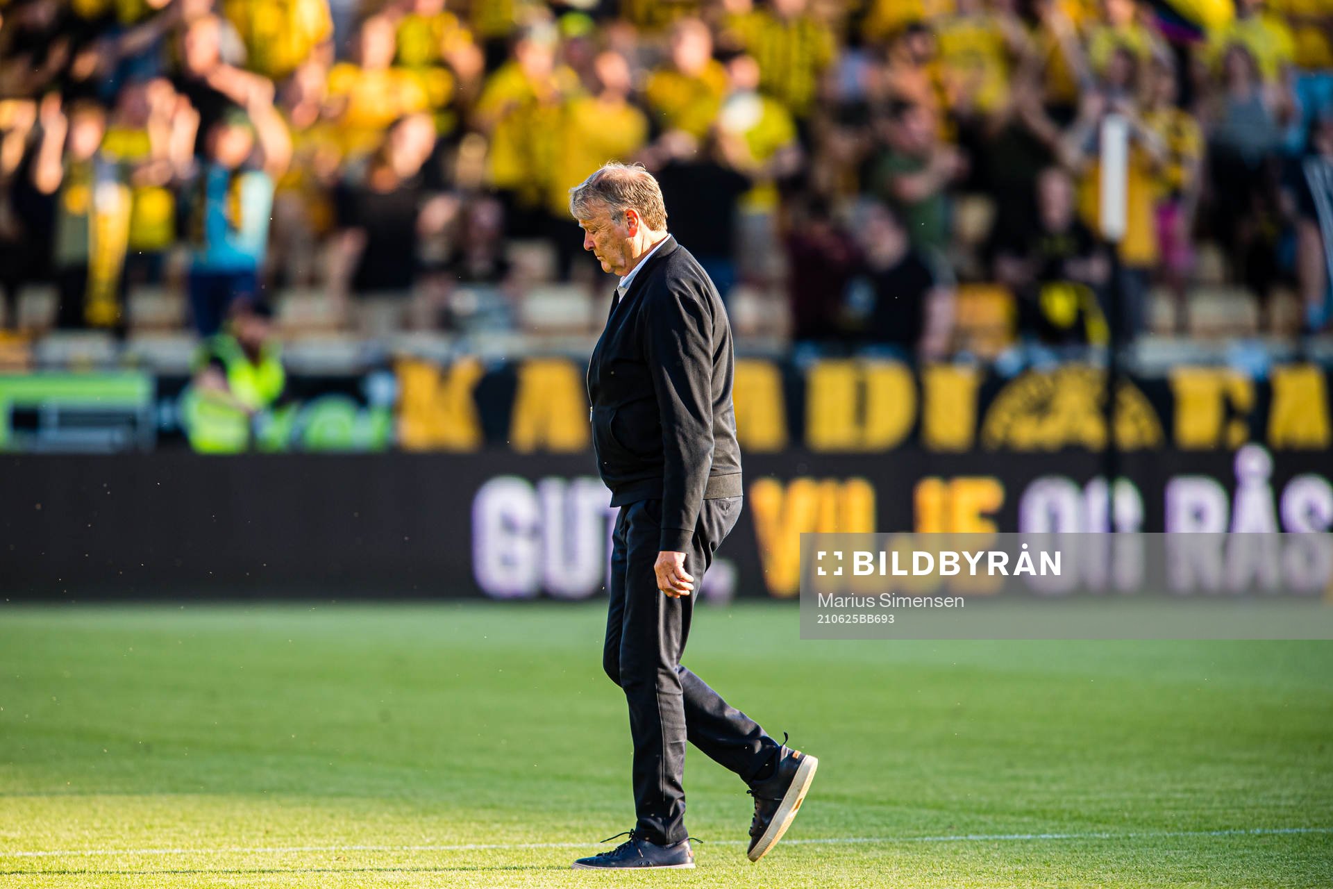 Åge Hareide, head coach of Rosenborg, looks dejected