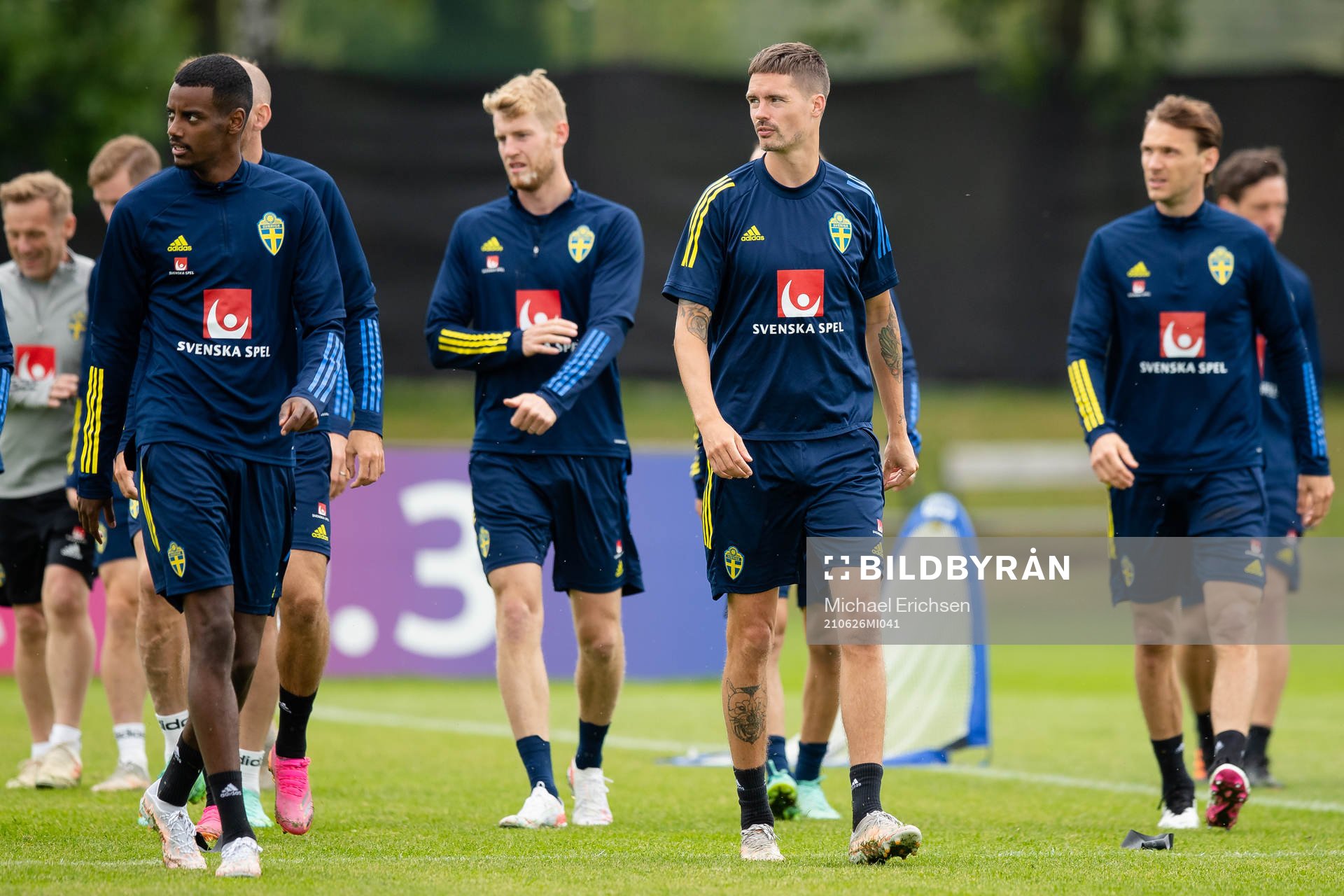 Alexander Isak, Mikael Lustig and Albin Ekdal of the