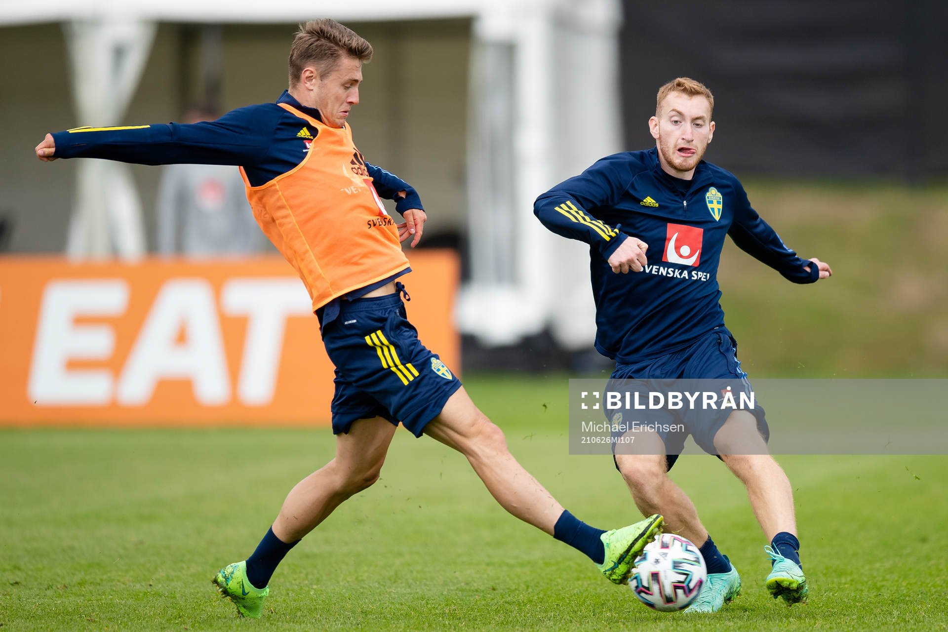 Mattias Svanberg and Dejan Kulusevski of the Swedish