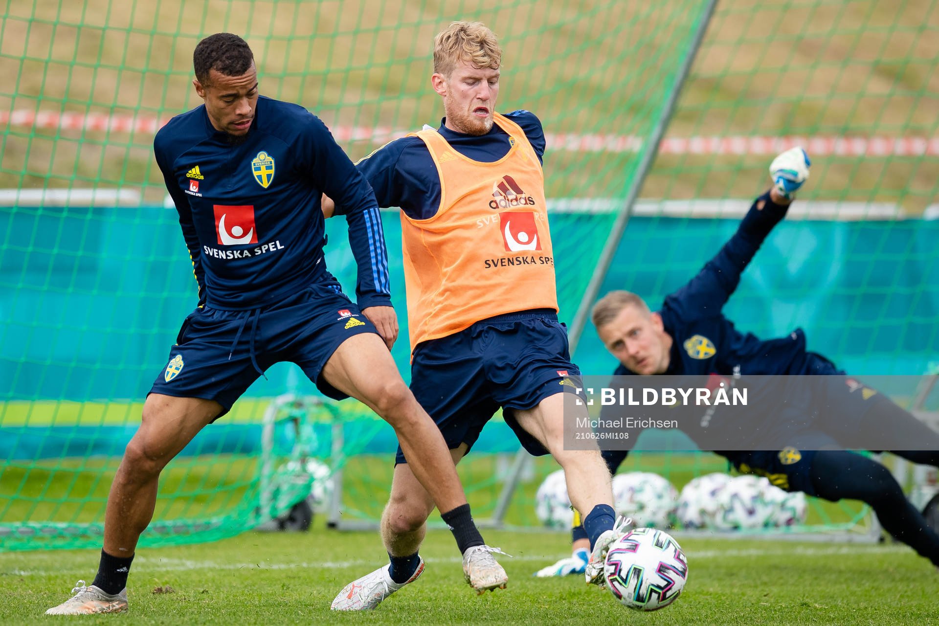 Robin Quaison and Filip Helander of the Swedish national