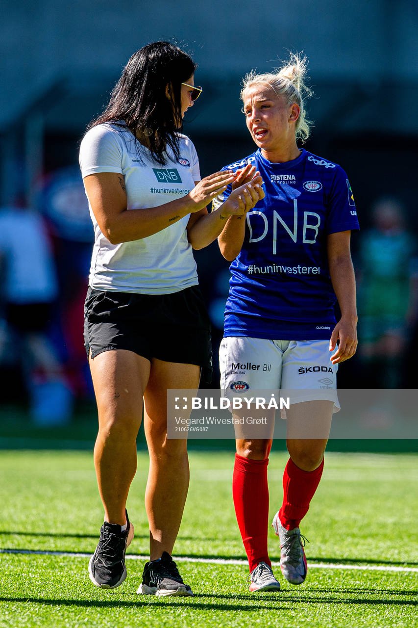 Dejana Stefanovic and Rikke Bogtveit Nygard of Vålerenga