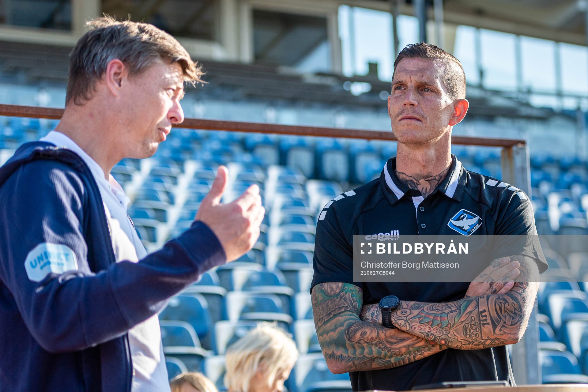 Malmö FFs huvudtränare Jon Dahl Tomasson och Köges tränare Daniel Agger efter träningsmatchen i fotboll mellan Malmö FF och Köge den 27 juni 2021 i Malmö.