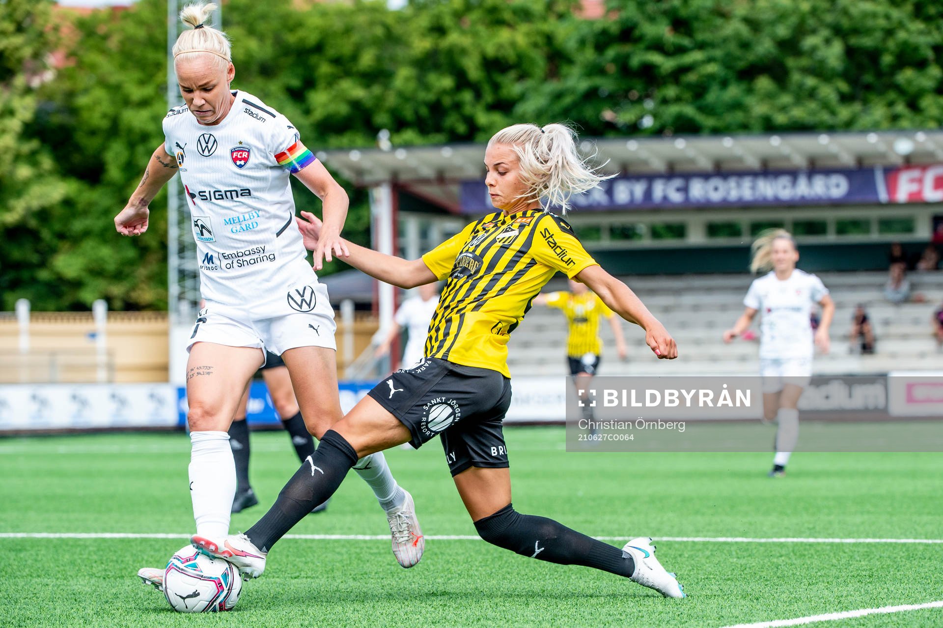 Rosengårds Caroline Seger mot Häckens Lotta Ökvist