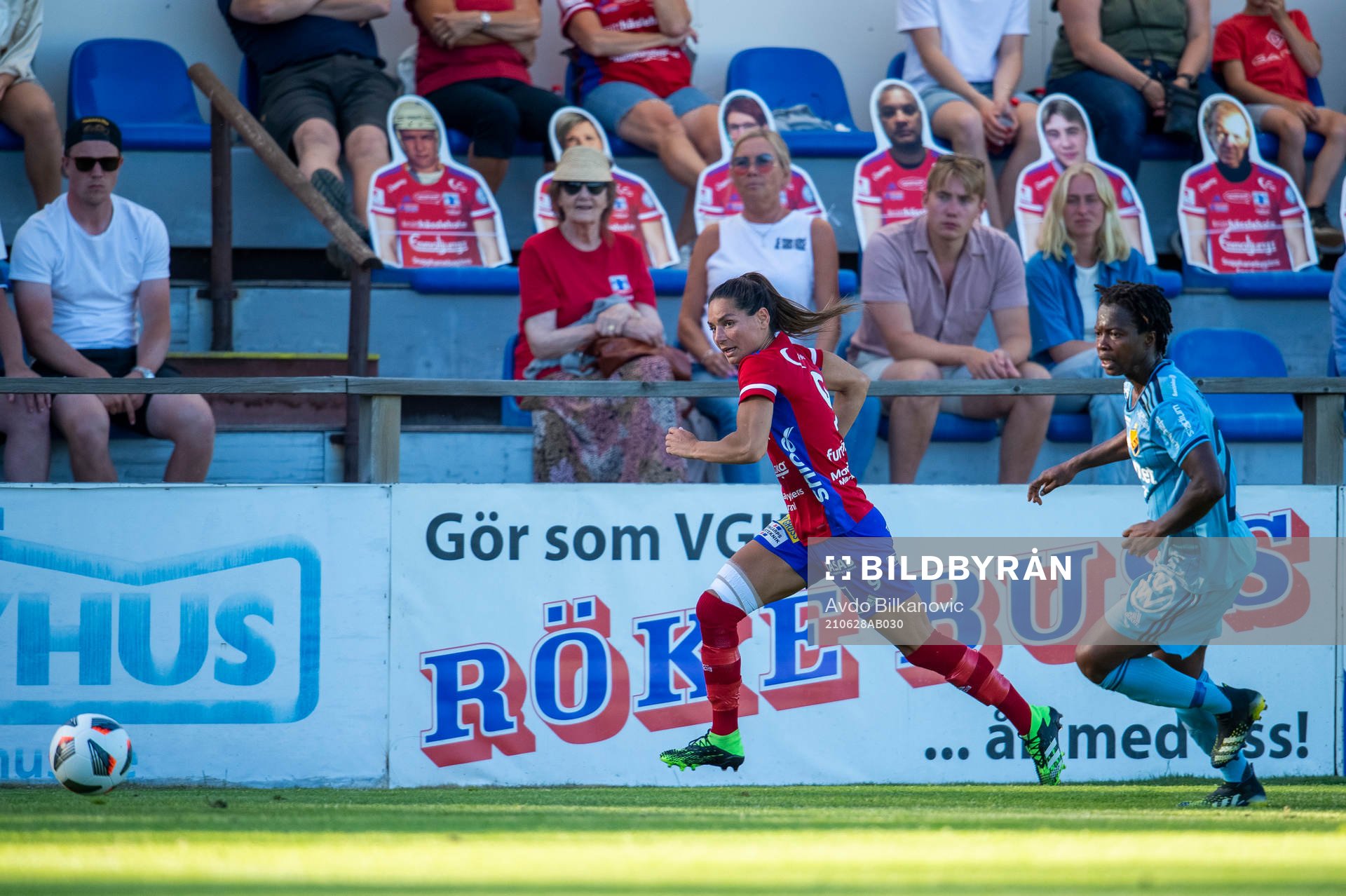Vittsjös Elisabet Klinga och Djurgårdens Portia Boakye