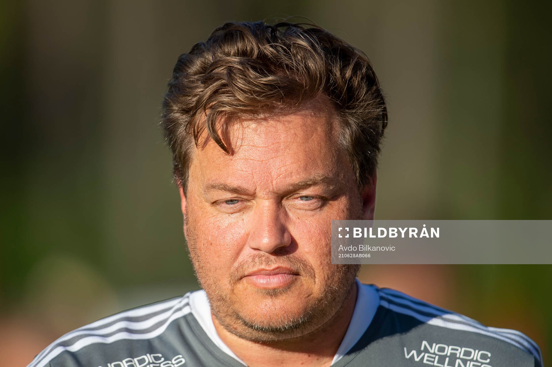 Djurgårdens team manager Mikael Söderman under fotbollsmatchen i Damallsvenskan mellan Vittsjö och Djurgården den 28 juni 2021 i Vittsjö.