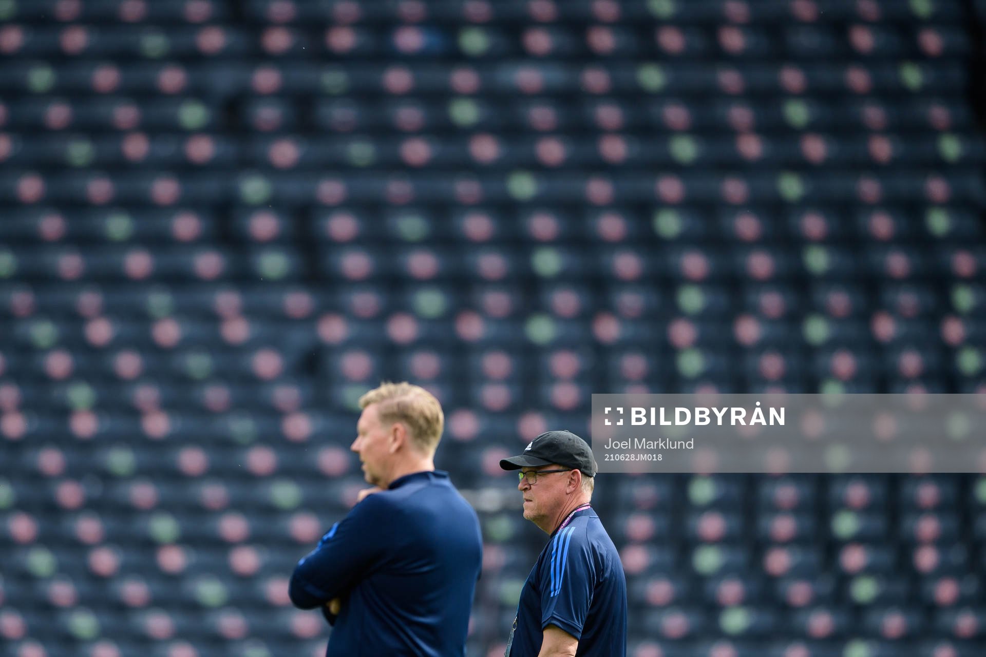 Assistant coach Peter Wettergren and head coach Janne Andersson of the Swedish national football team at a training session during the UEFA Euro 2020 Football Championship on June 28, 2021 in Glasgow.