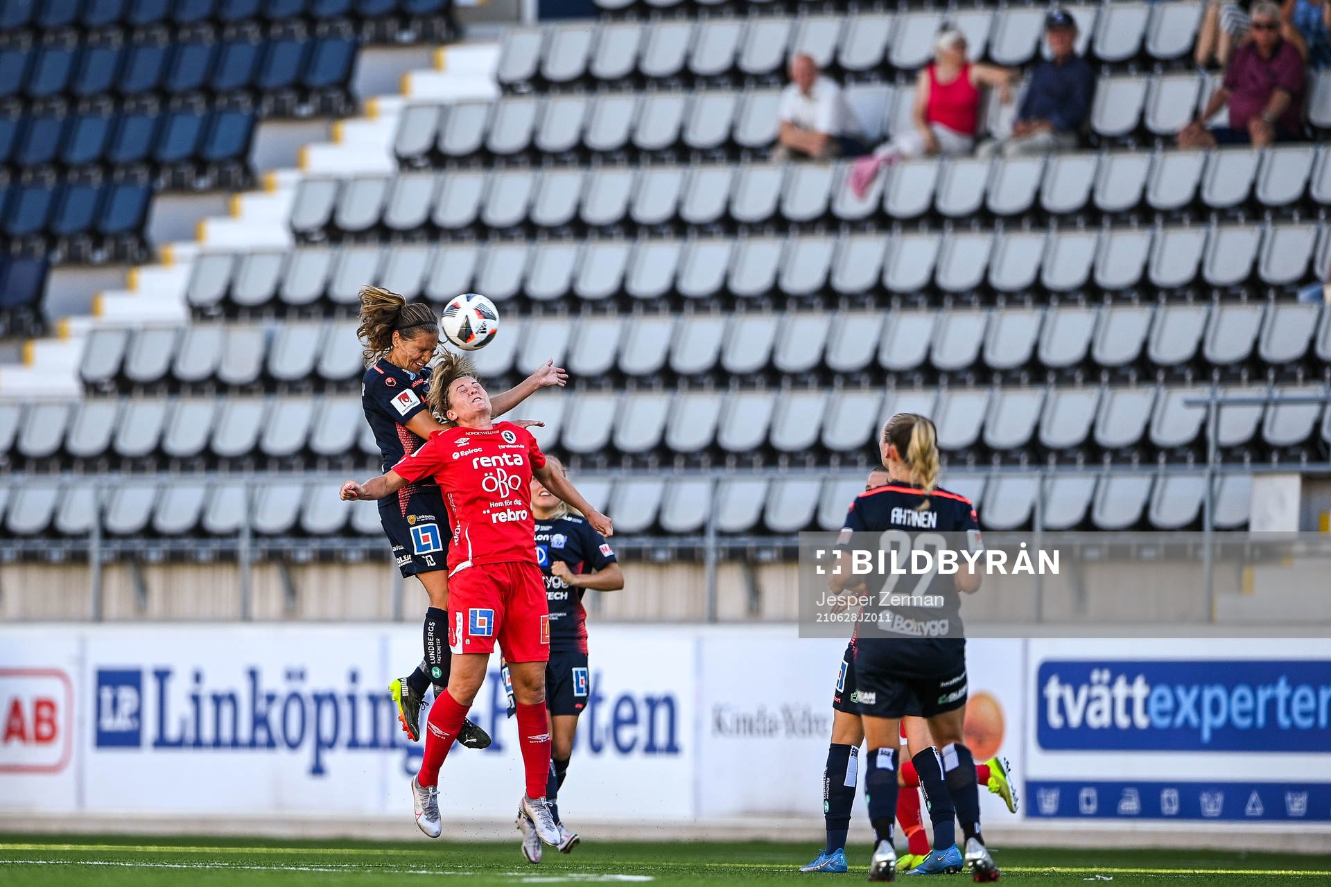 Linköpings Emma Lennartsson och Örebros Karin Lundin