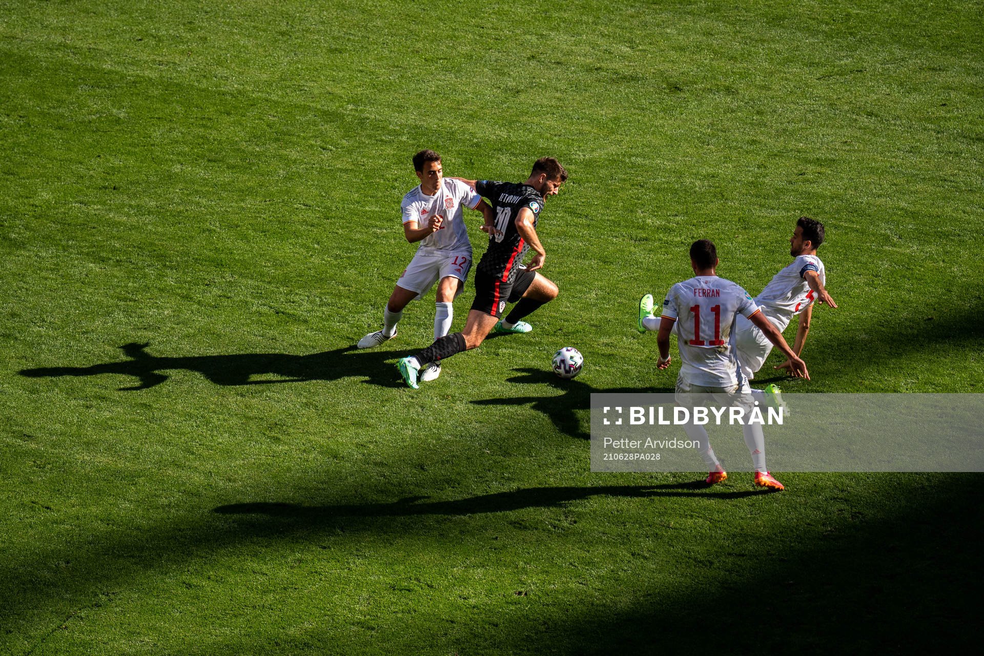 Bruno Petkovic of Croatia and Eric Garcia, Ferran Torres
