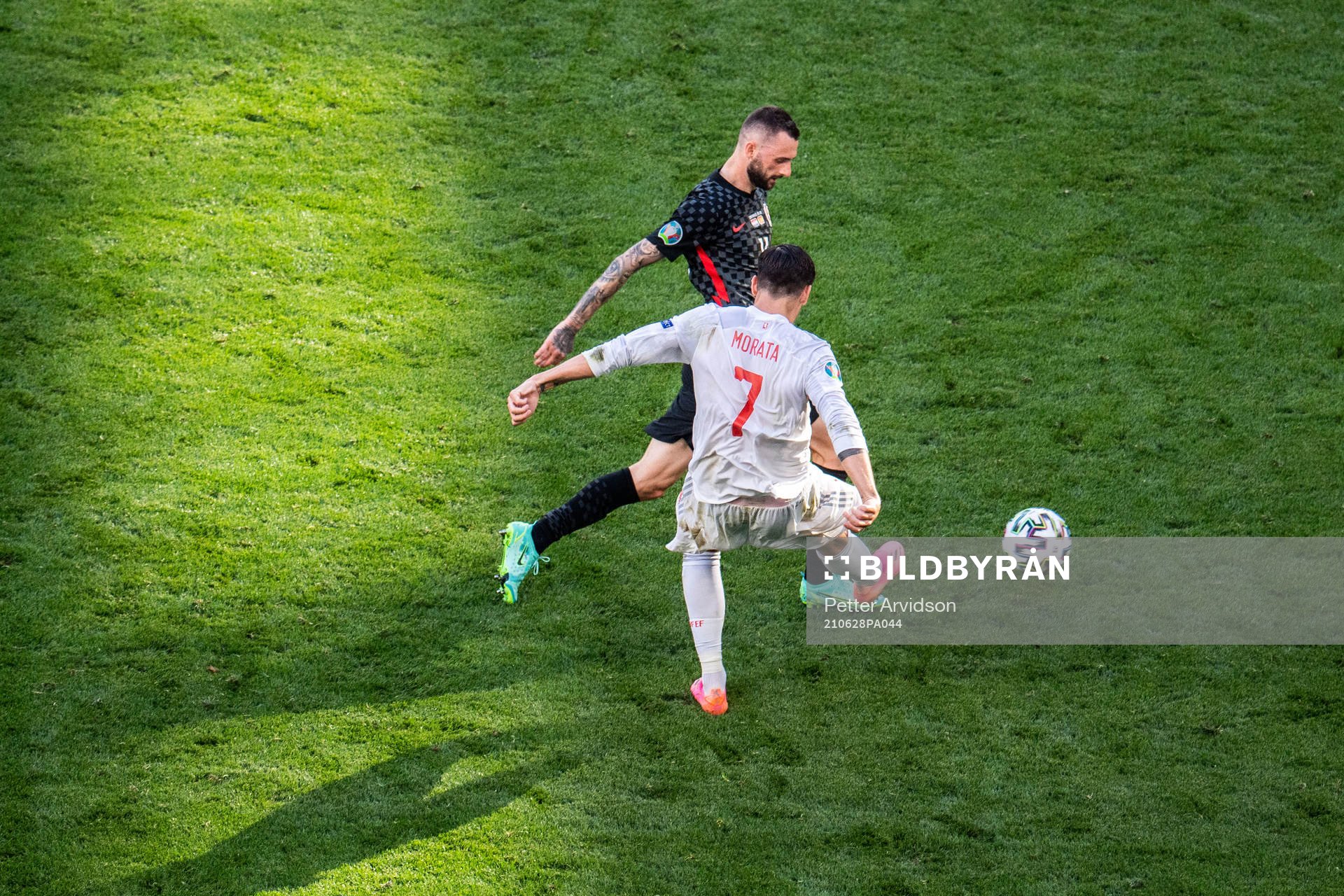 Ante Rebic of Croatia and Alvaro Morata of Spain