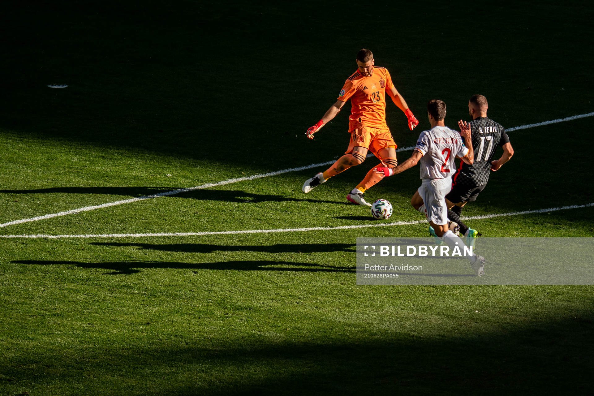 Goalkeeper Unai Simon and Cesar Azpilicueta and Ante Rebic of Croatia during the UEFA Euro 2020 Football Championship round of 16 match between Croatia and Spain on June 28, 2021 in Copenhagen.