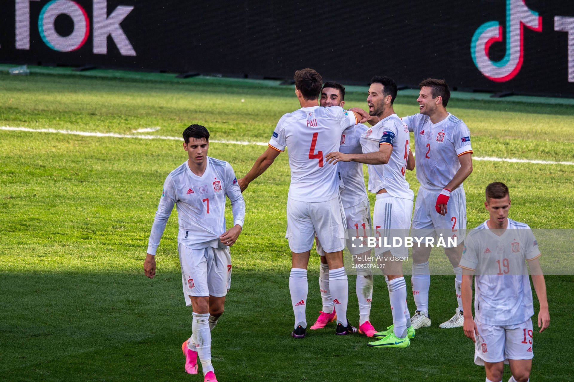 Ferran Torres, Pau Torres, Sergio Busquets and Cesar Azpilicueta of Spain celebrates 1-3 during the UEFA Euro 2020 Football Championship round of 16 match between Croatia and Spain on June 28, 2021 in Copenhagen.