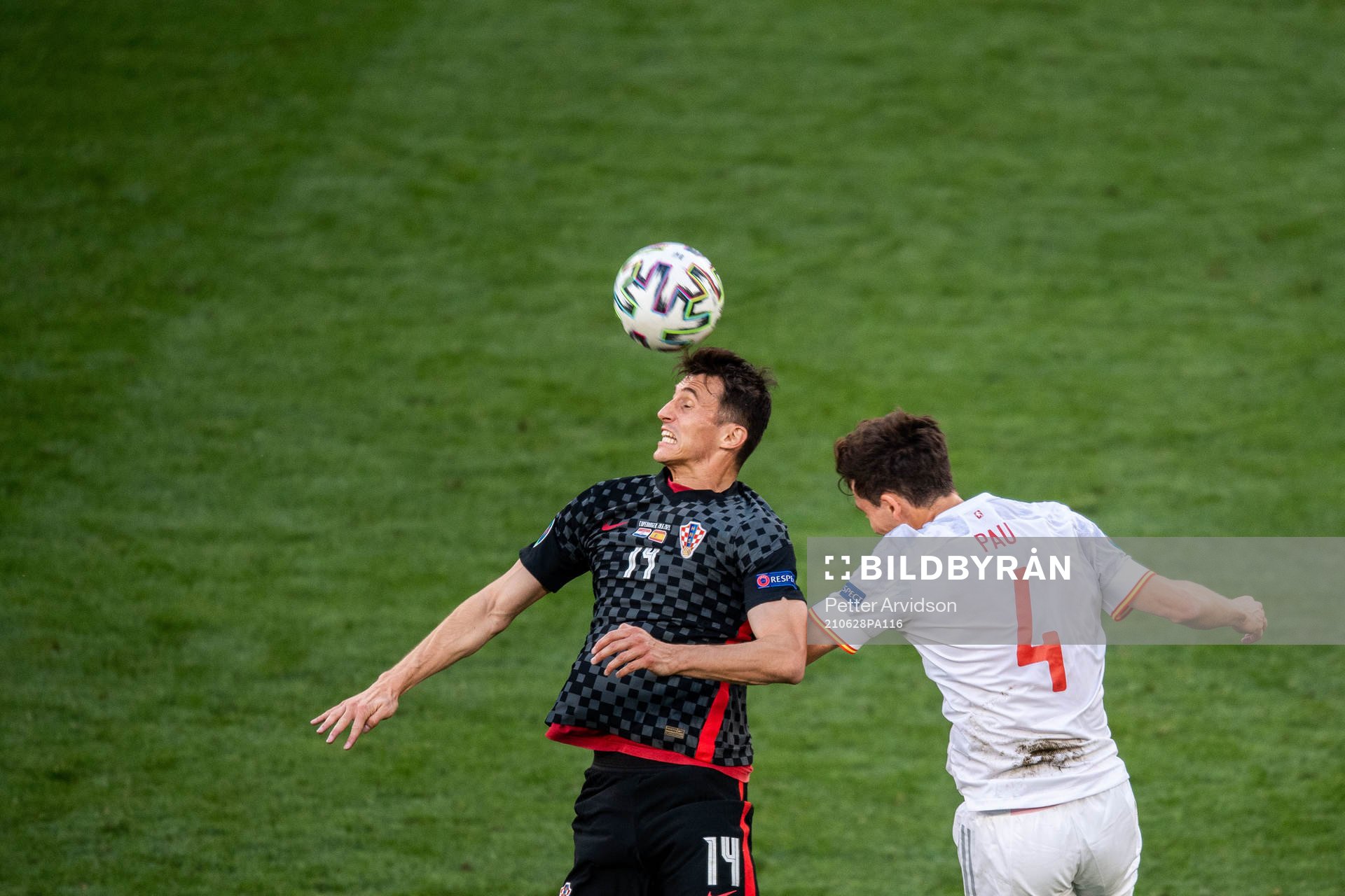 Ante Budimir of Croatia and Pau Torres of Spain