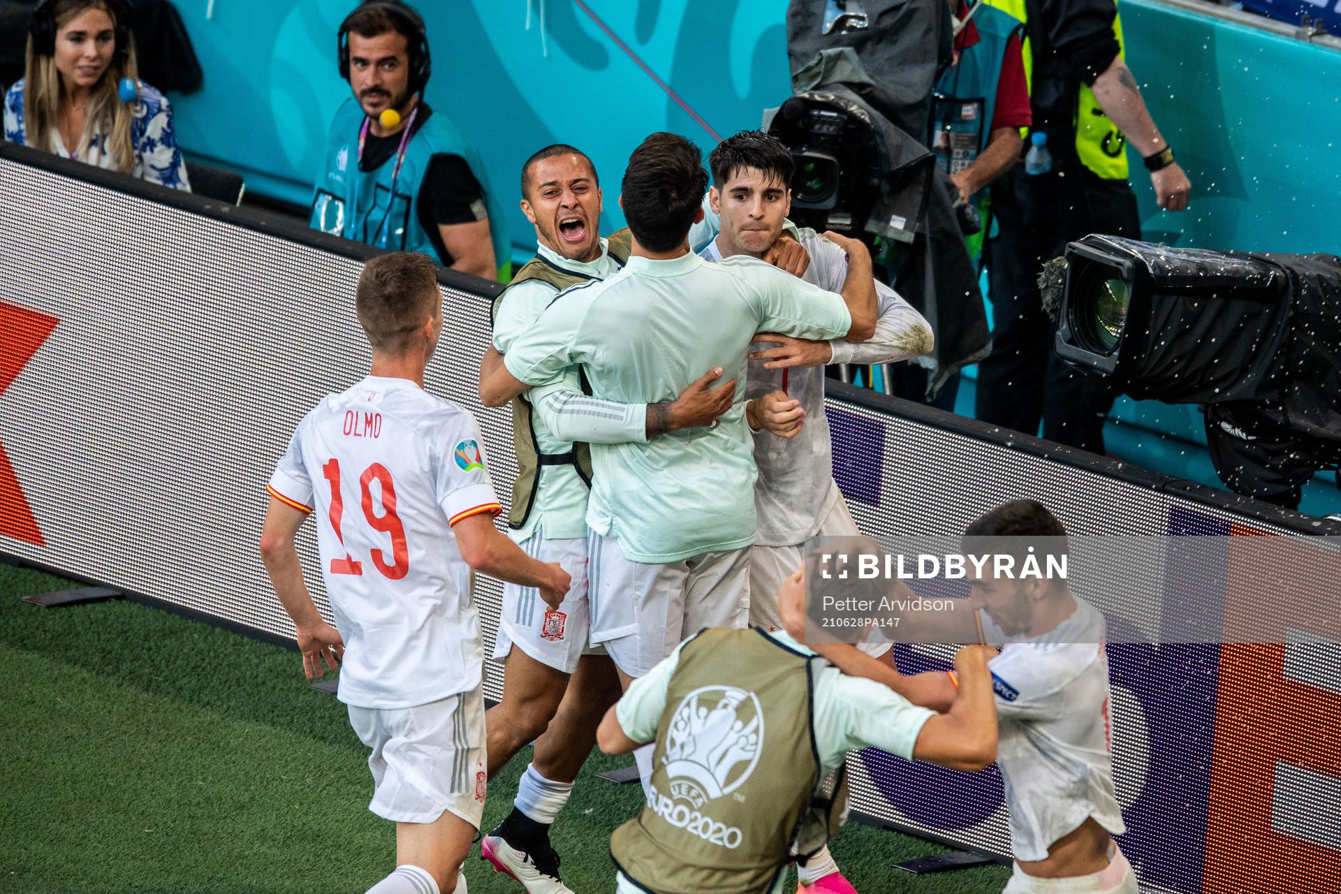 Alvaro Morata of Spain celebrates with teammates after 3-4 during the UEFA Euro 2020 Football Championship round of 16 match between Croatia and Spain on June 28, 2021 in Copenhagen.