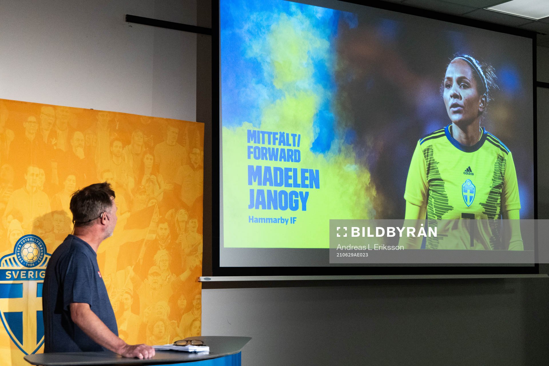 Peter Gerhardsson, head coach, presents Madelen Janogy
