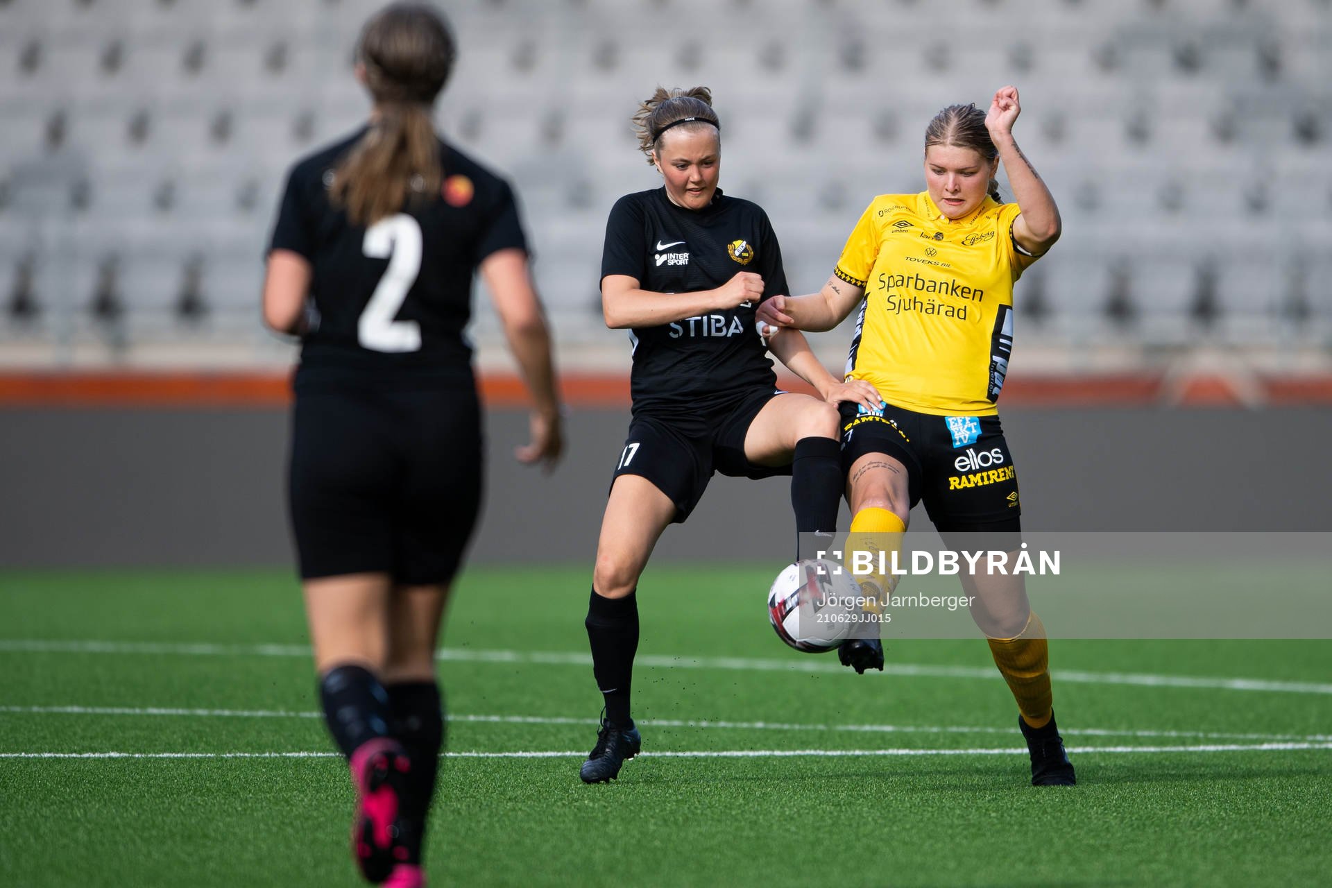 Brämhults Nellie Thylander och Elfsborgs Elin Dahl