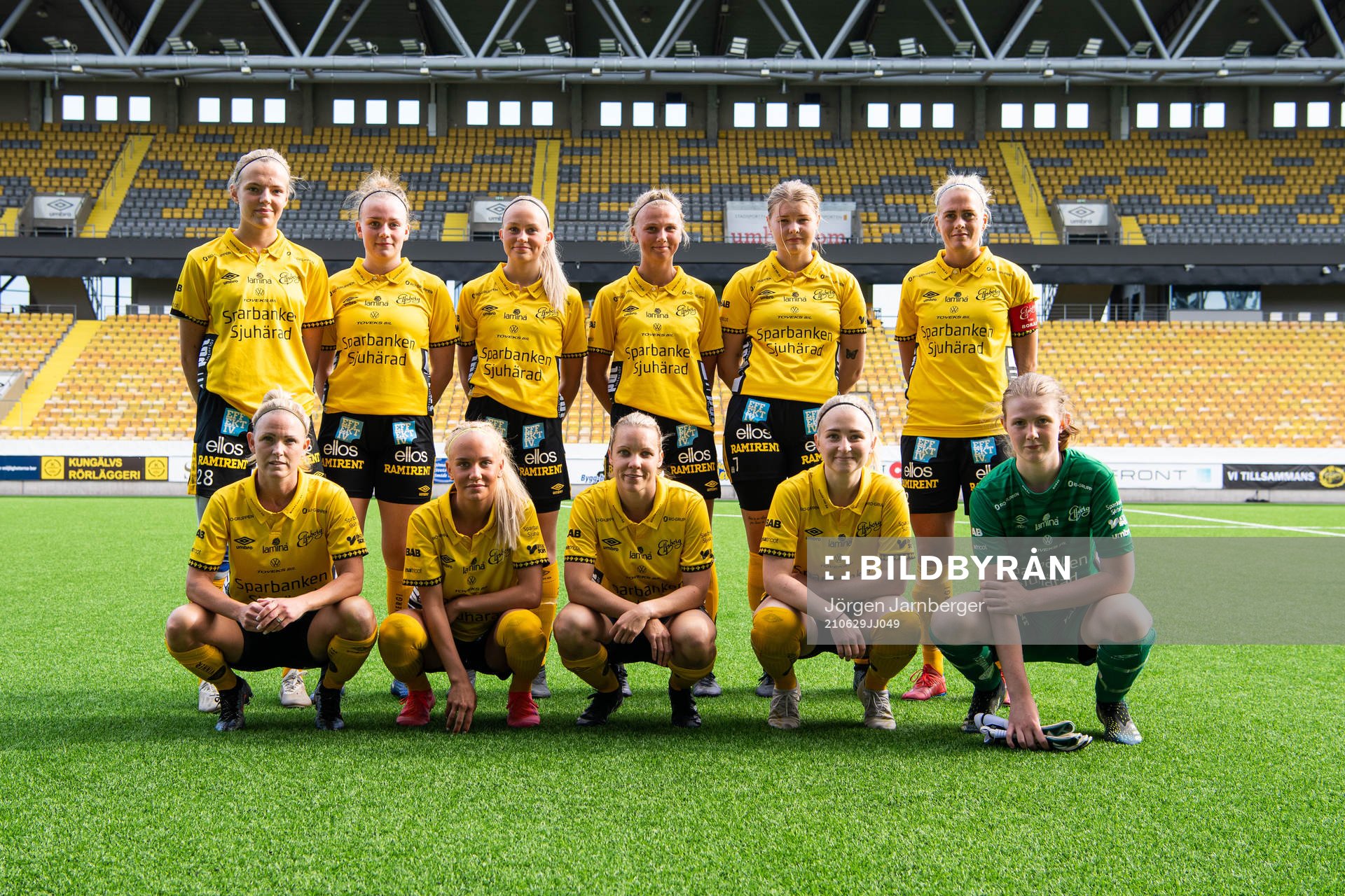 Elfsborgs startelva i premiärmatchen bakre raden från
