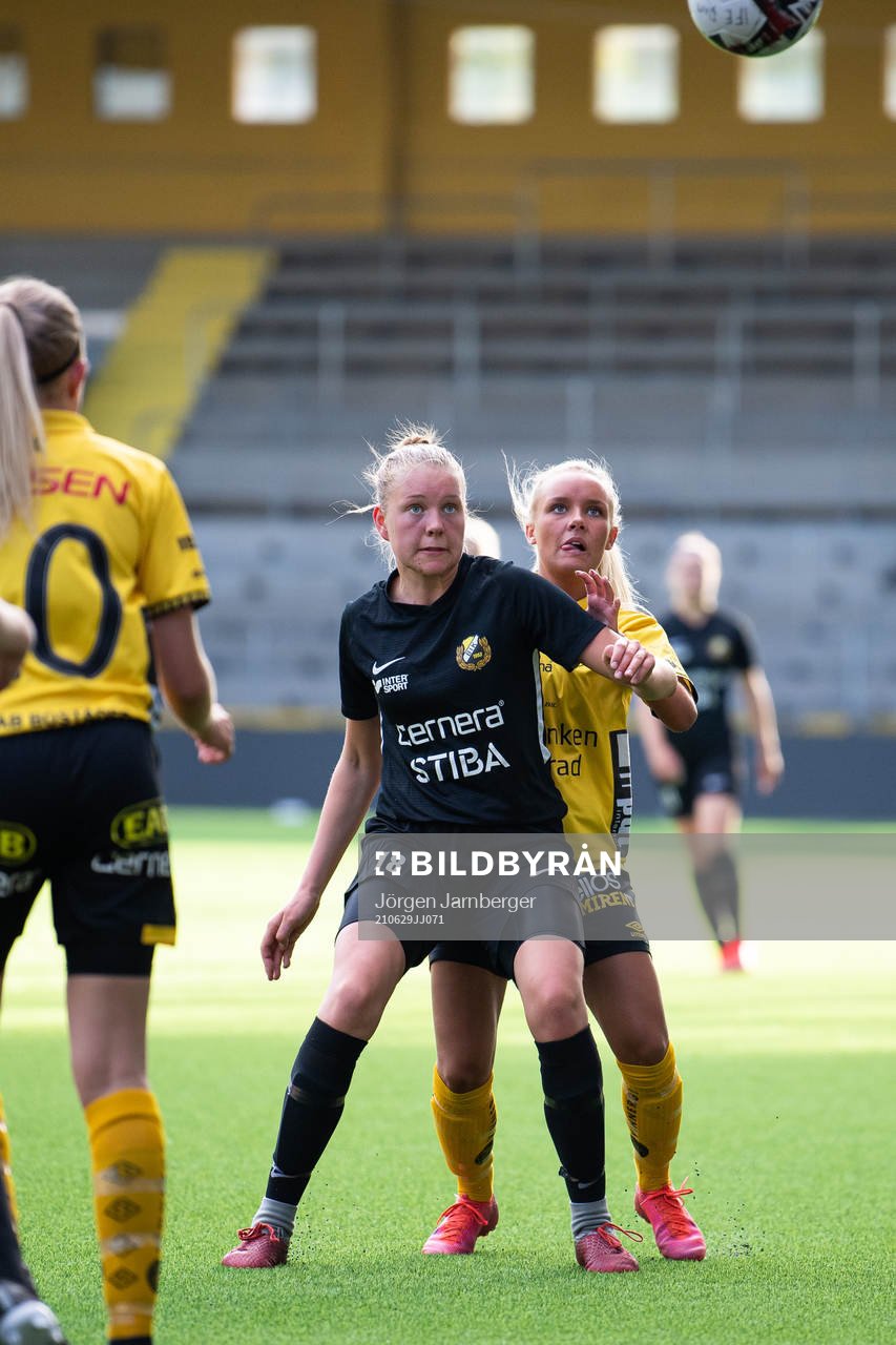 Elfsborgs Moa Skoglund och Brämhults Ella Nilsson