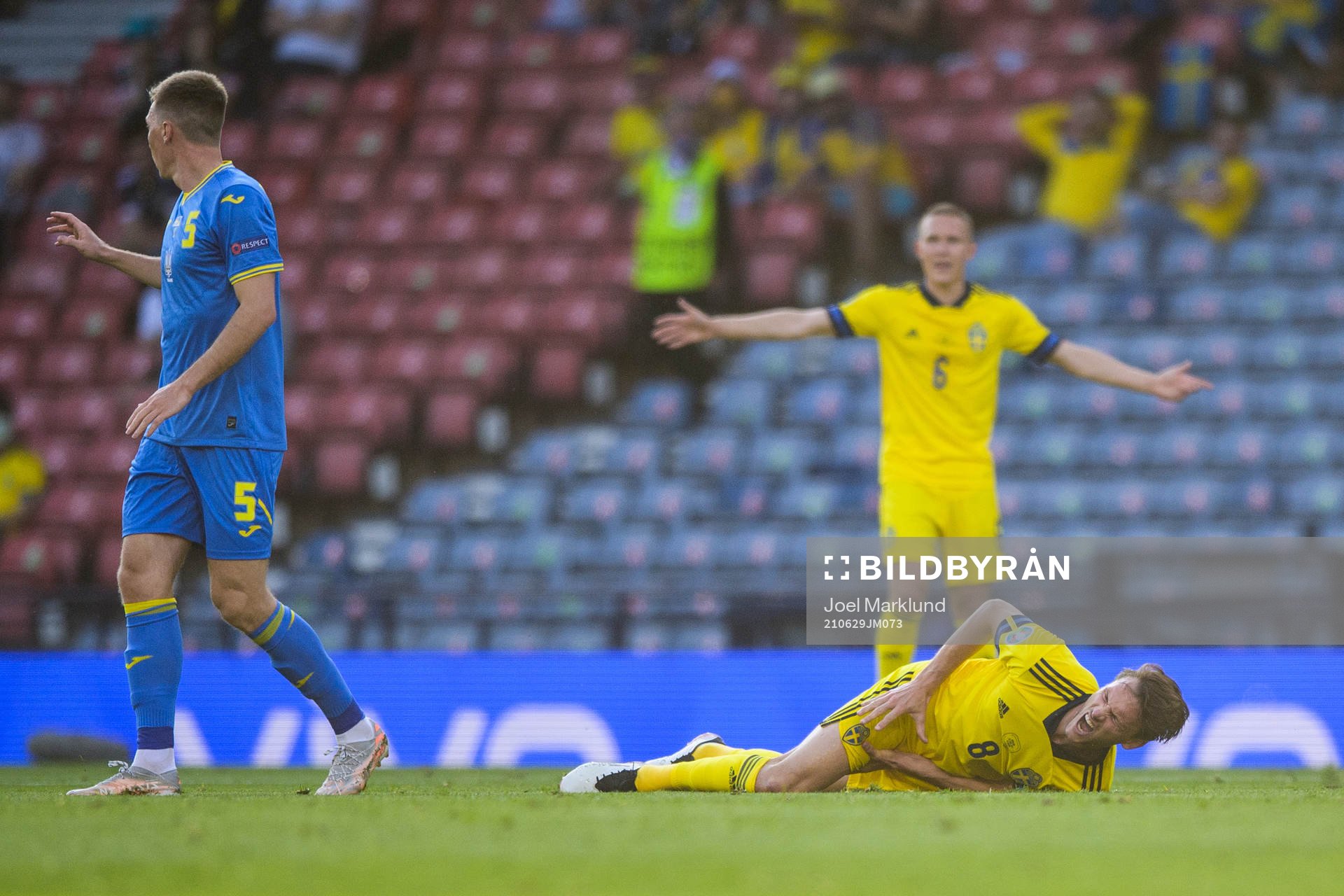 Albin Ekdal of Sweden in pain