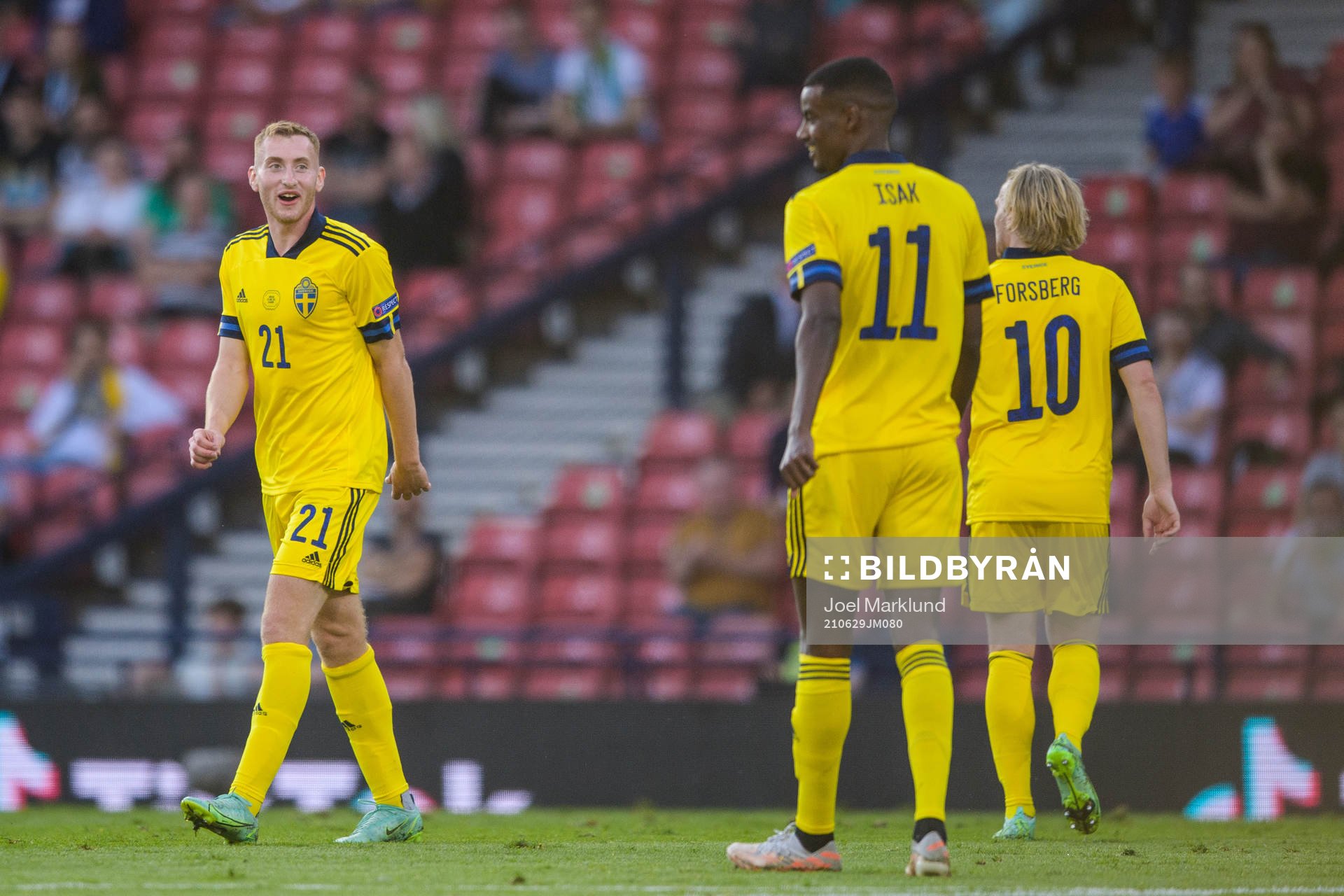 Dejan Kulusevski, Alexander Isak and Emil Forsberg of Sweden