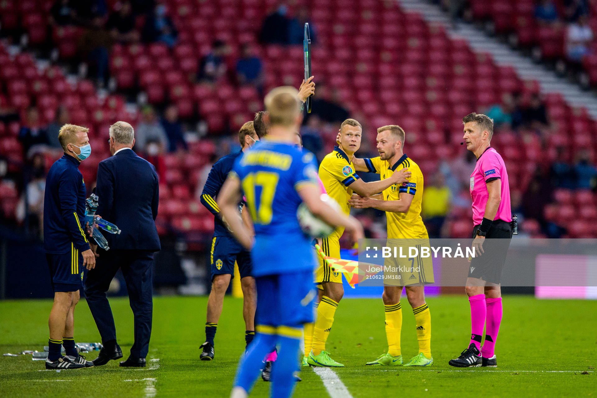 Viktor Claesson and Sebastian Larsson of Sweden