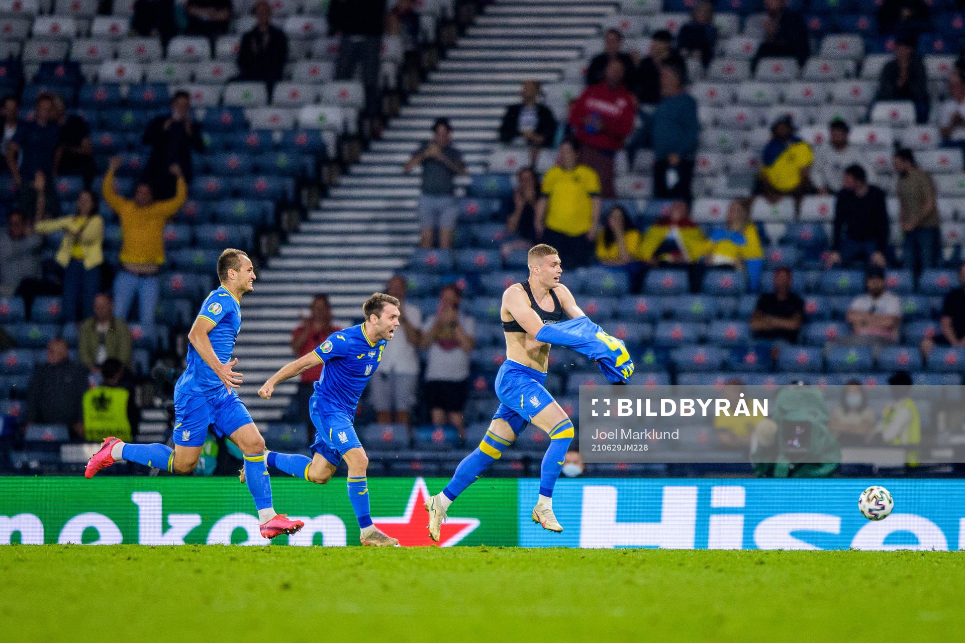 Artem Dovbyk of Ukraine celebrates