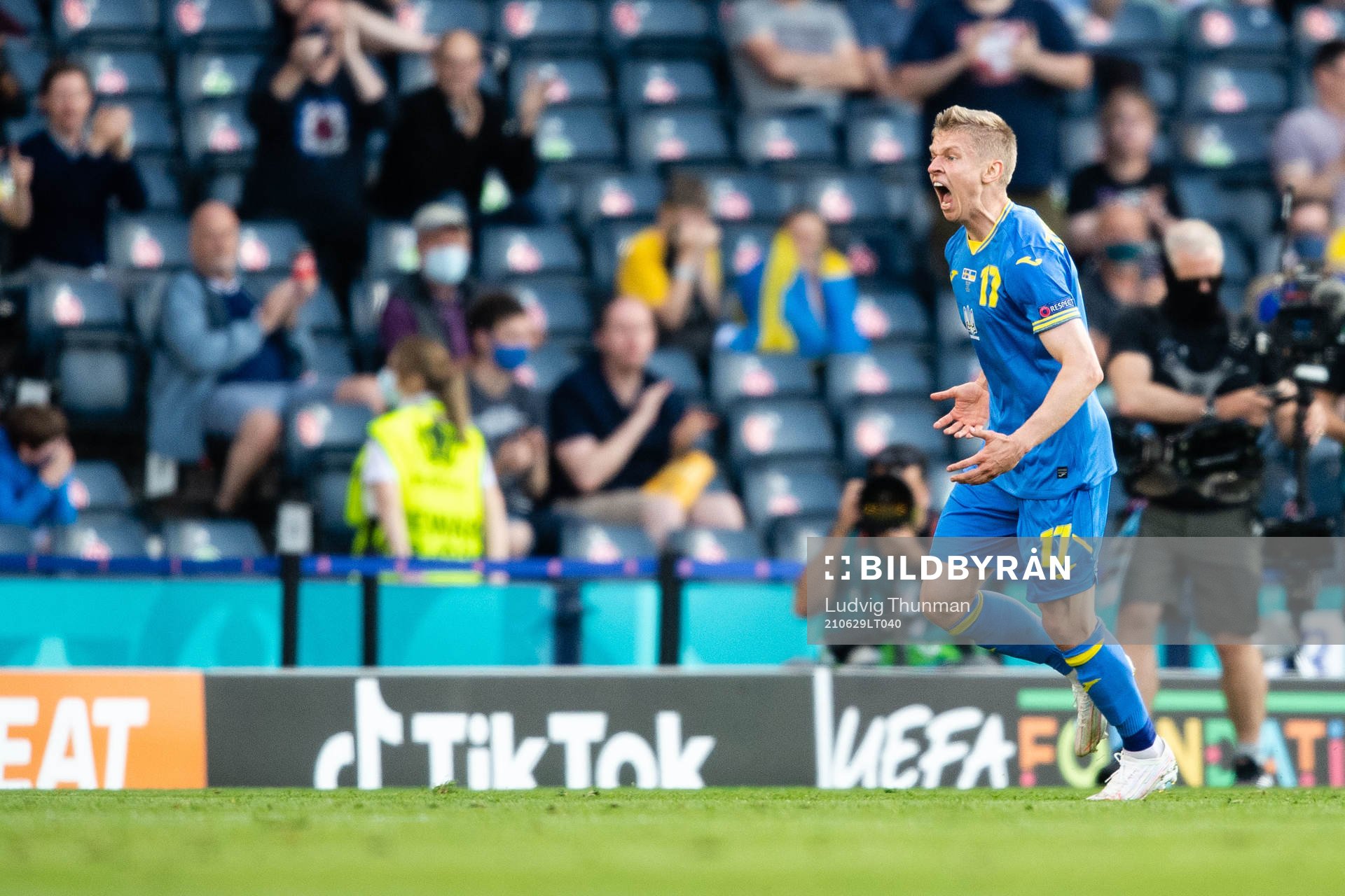 Oleksandr Zinchenko of Ukraine celebrates scoring 0-1