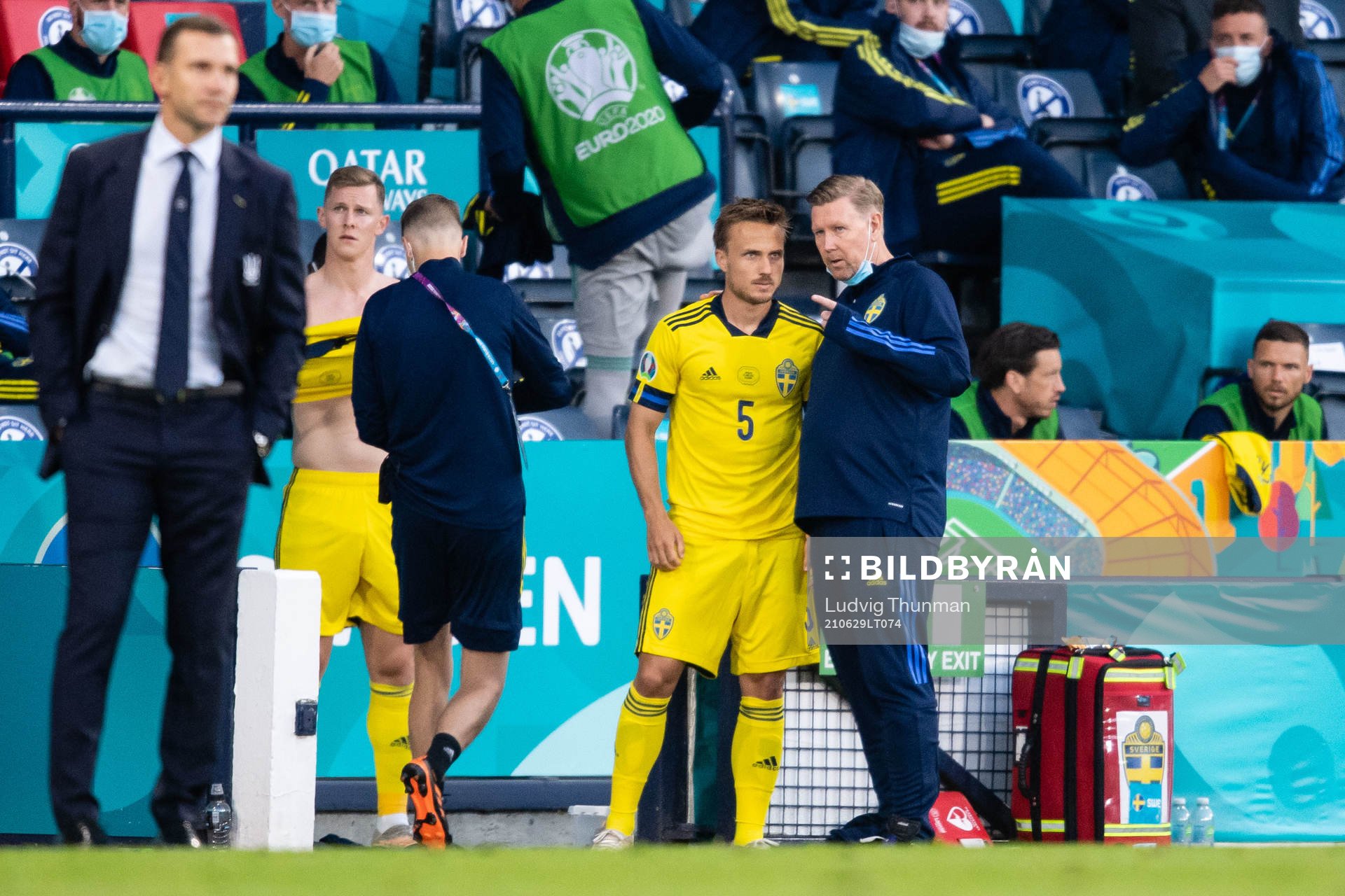 Pierre Bengtsson and assistant coach Peter Wettergren of