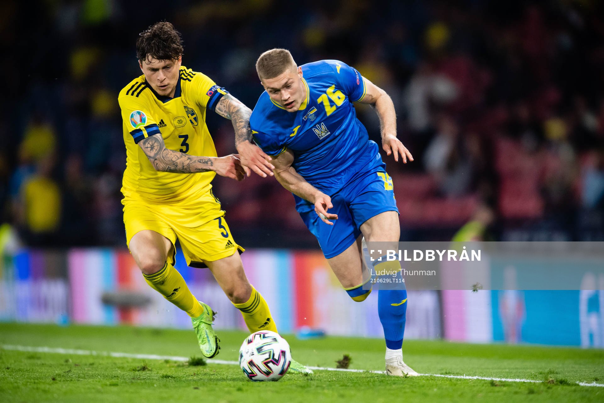 Victor Nilsson Lindelöf of Sweden and Artem Dovbyk of