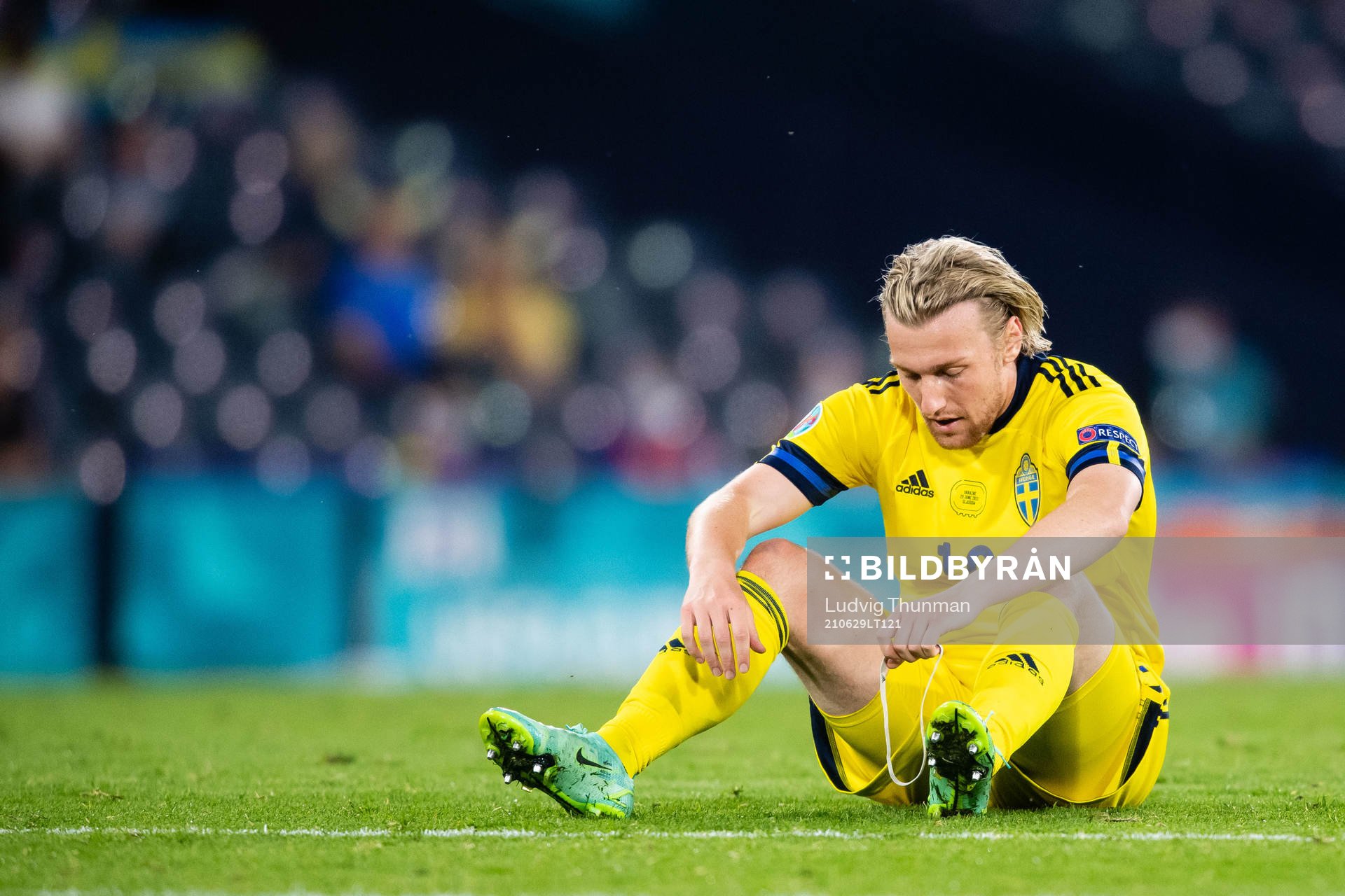 Emil Forsberg of Sweden looks dejected