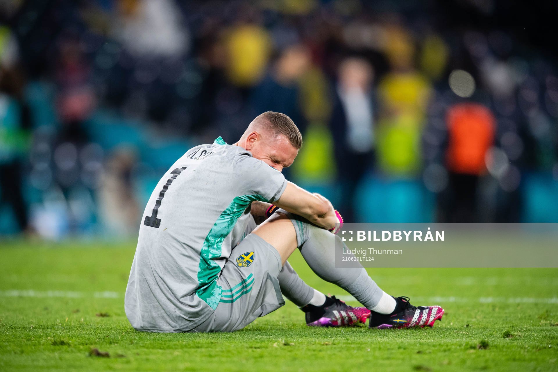 Goalkeeper Robin Olsen of Sweden looks dejected