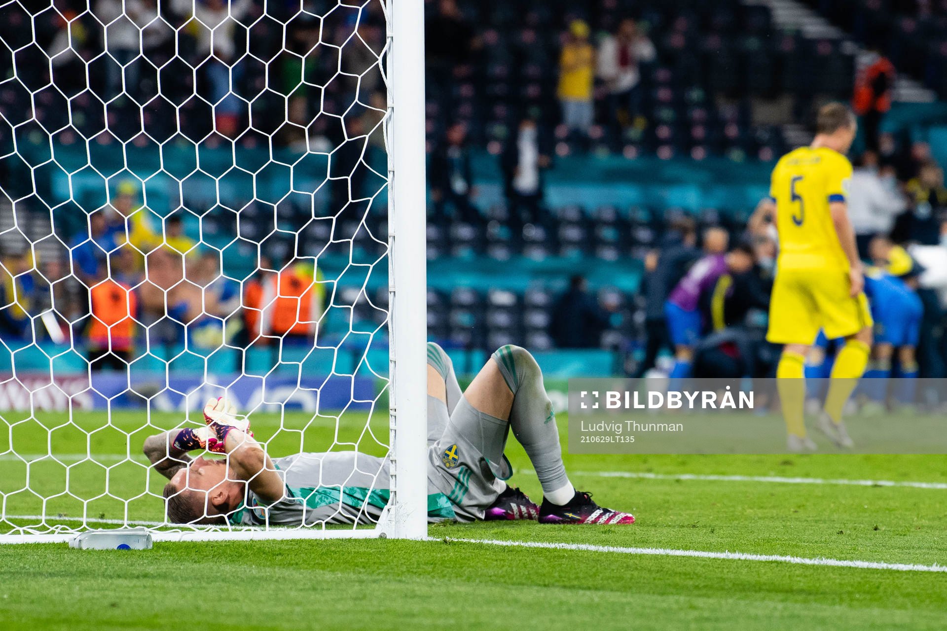 Goalkeeper Robin Olsen of Sweden looks dejected