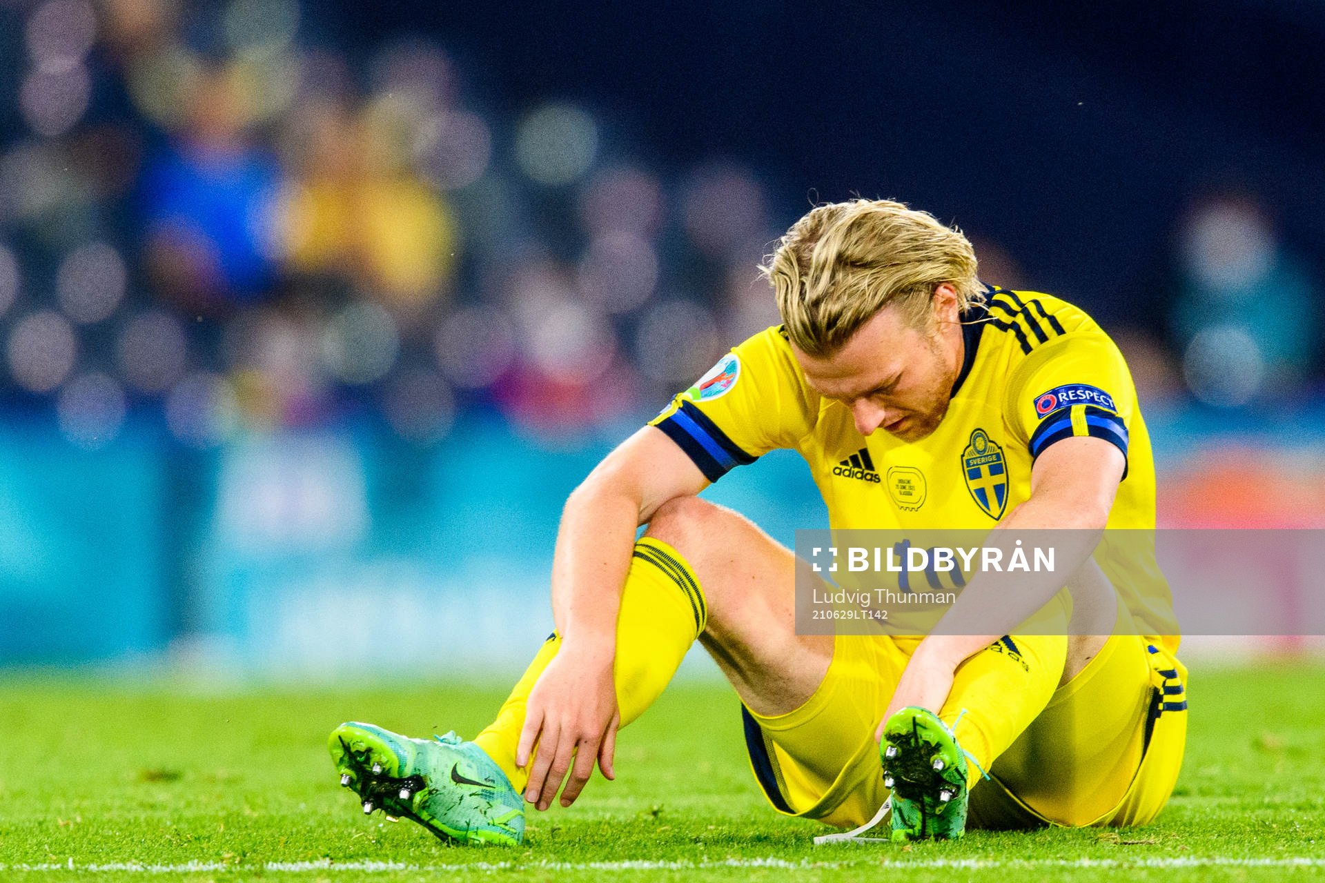 Emil Forsberg of Sweden looks dejected