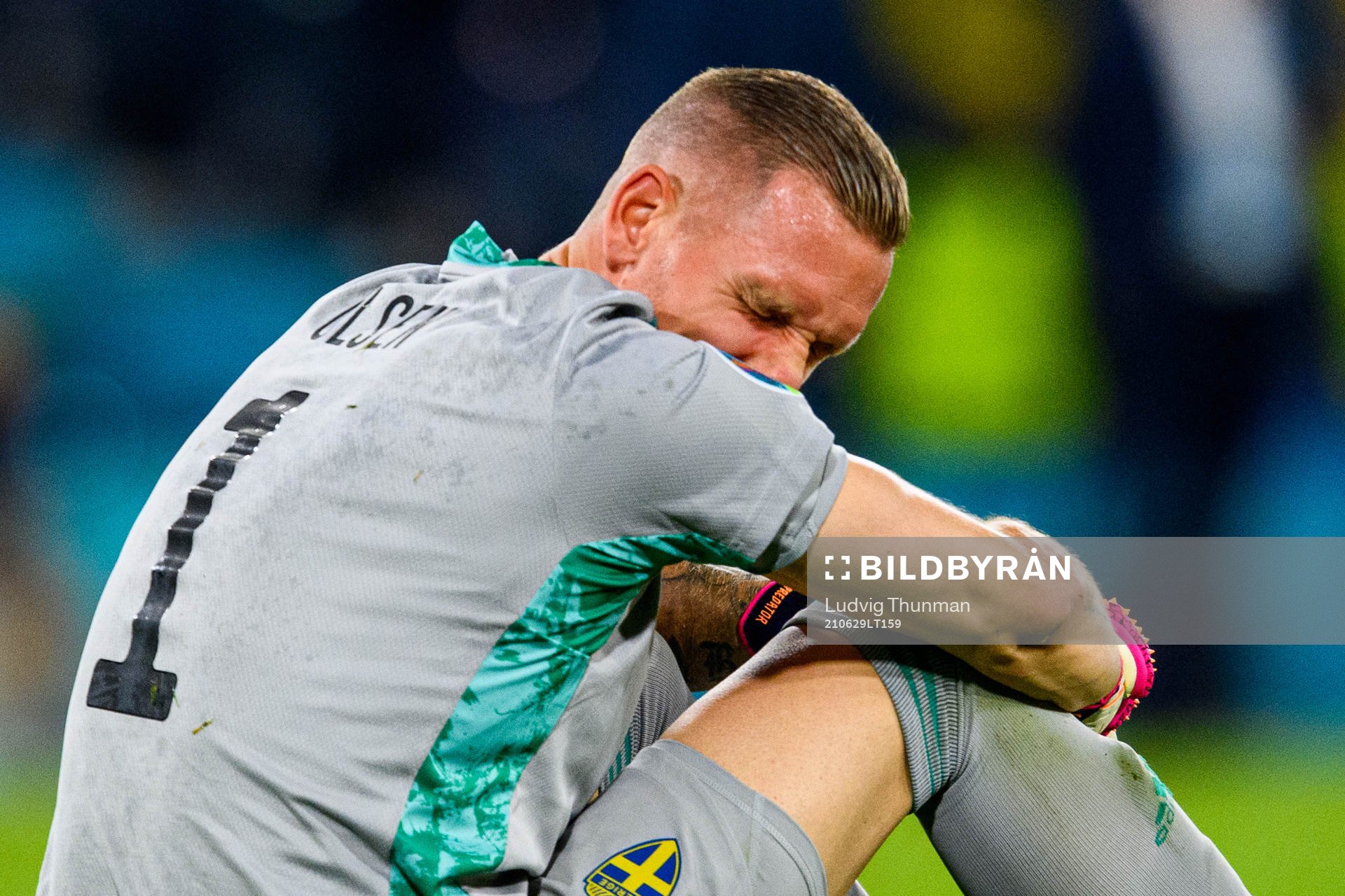 Goalkeeper Robin Olsen of Sweden looks dejected