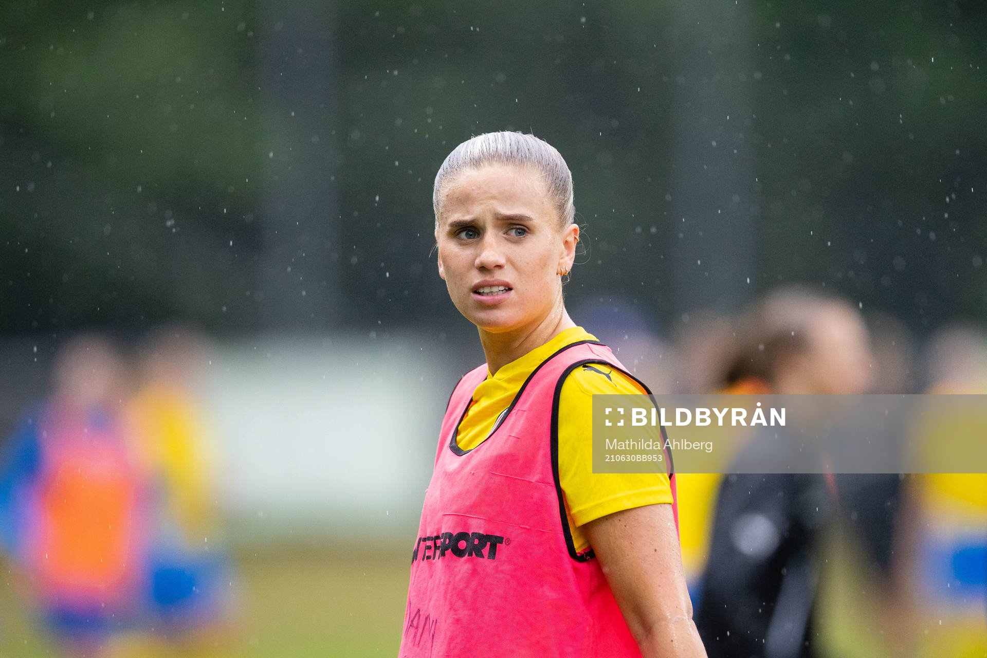 Hittarps Hanna Hallström inför fotbollsmatchen i Division 1 södra Götaland mellan Hittarp och Eskilsminne den 30 juni 2021 i Helsingborg.