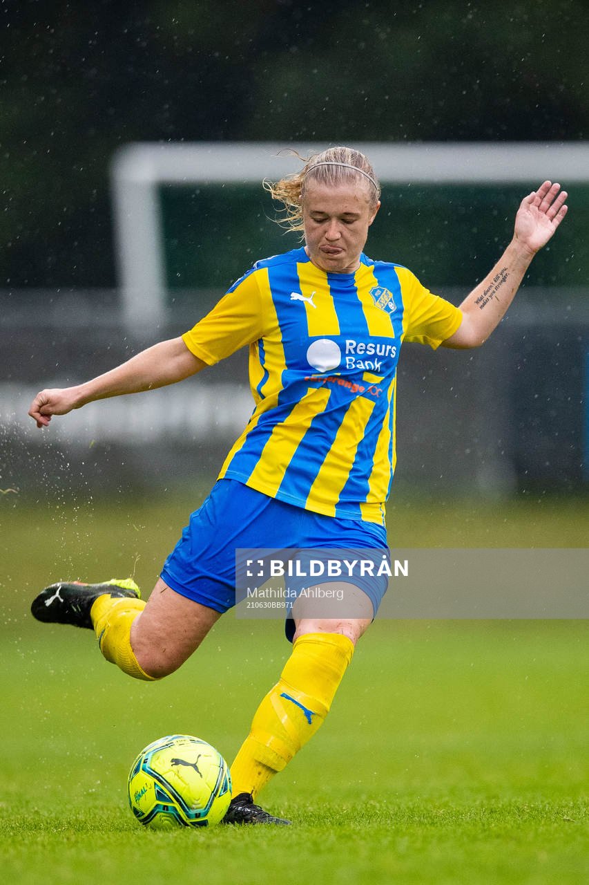 Eskilsminnes Julia Lennartsson
